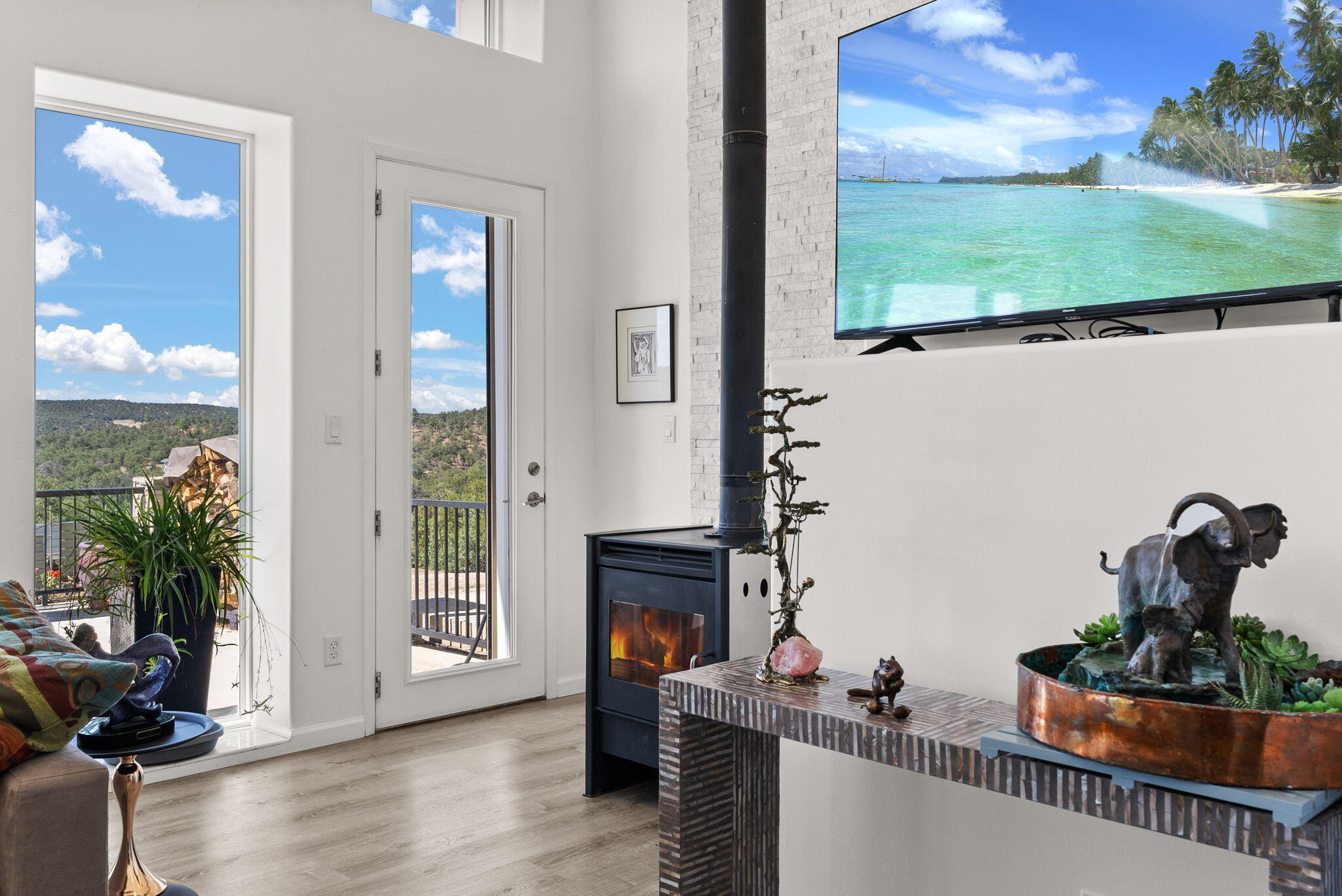 Pie Town, New Mexico, 87827, United States, 5 Bedrooms Bedrooms, ,3 BathroomsBathrooms,Residential,Active,1863330