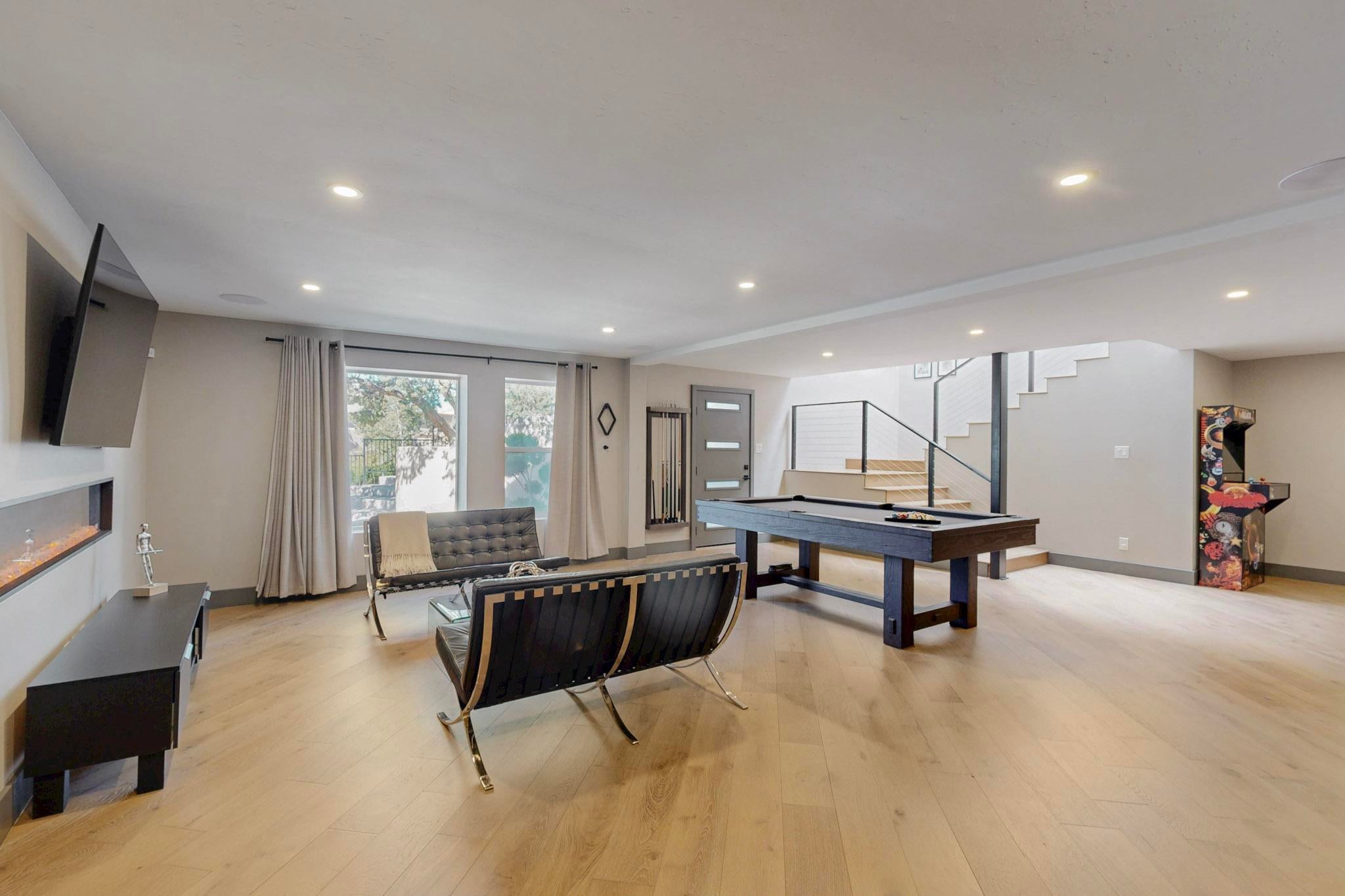 Albuquerque, New Mexico, 87122, United States, 4 Bedrooms Bedrooms, ,7 BathroomsBathrooms,Residential,Active,1970922