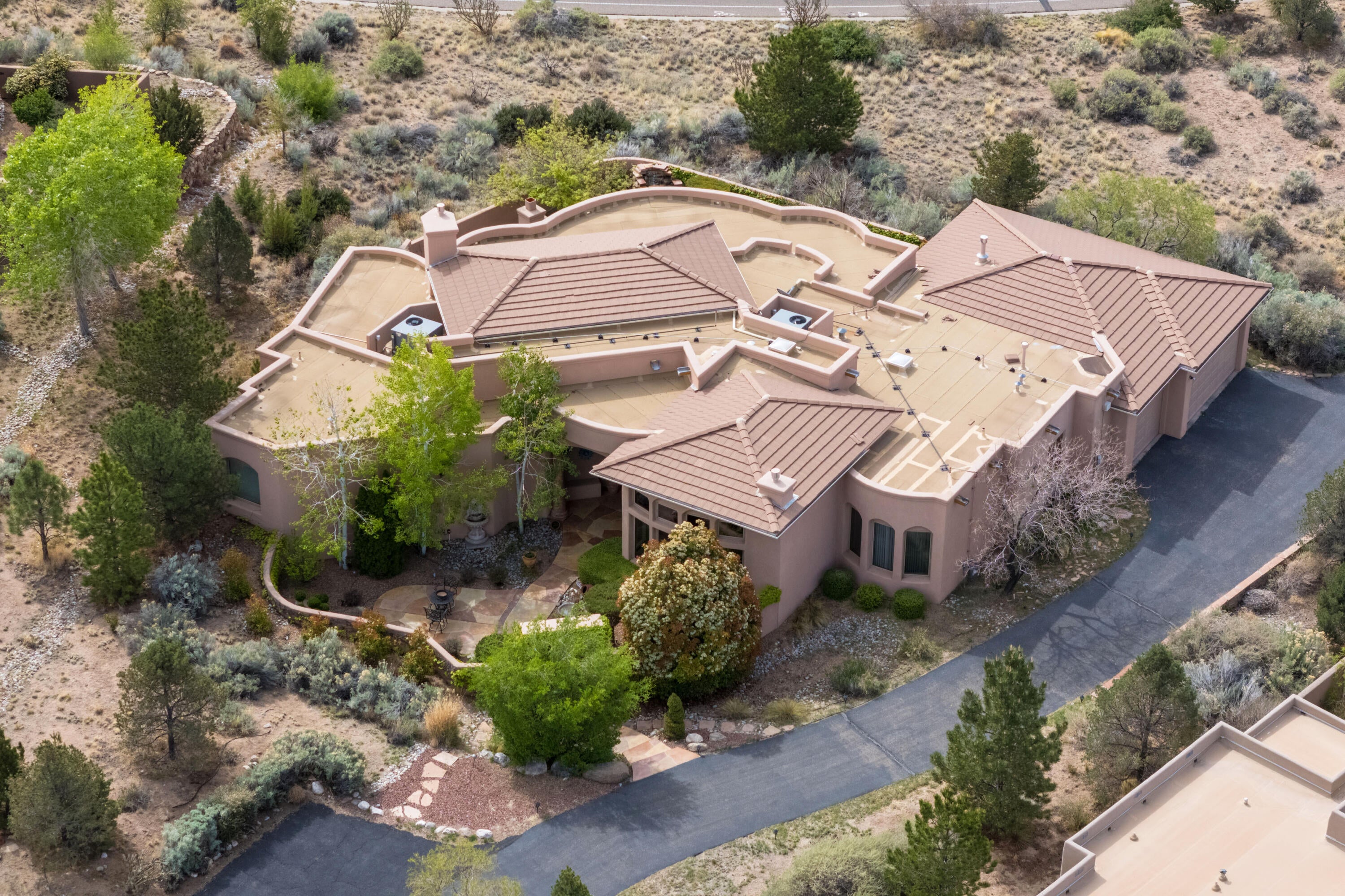 Albuquerque, New Mexico, 87111, United States, 3 Bedrooms Bedrooms, ,3 BathroomsBathrooms,Residential,Active,2042755