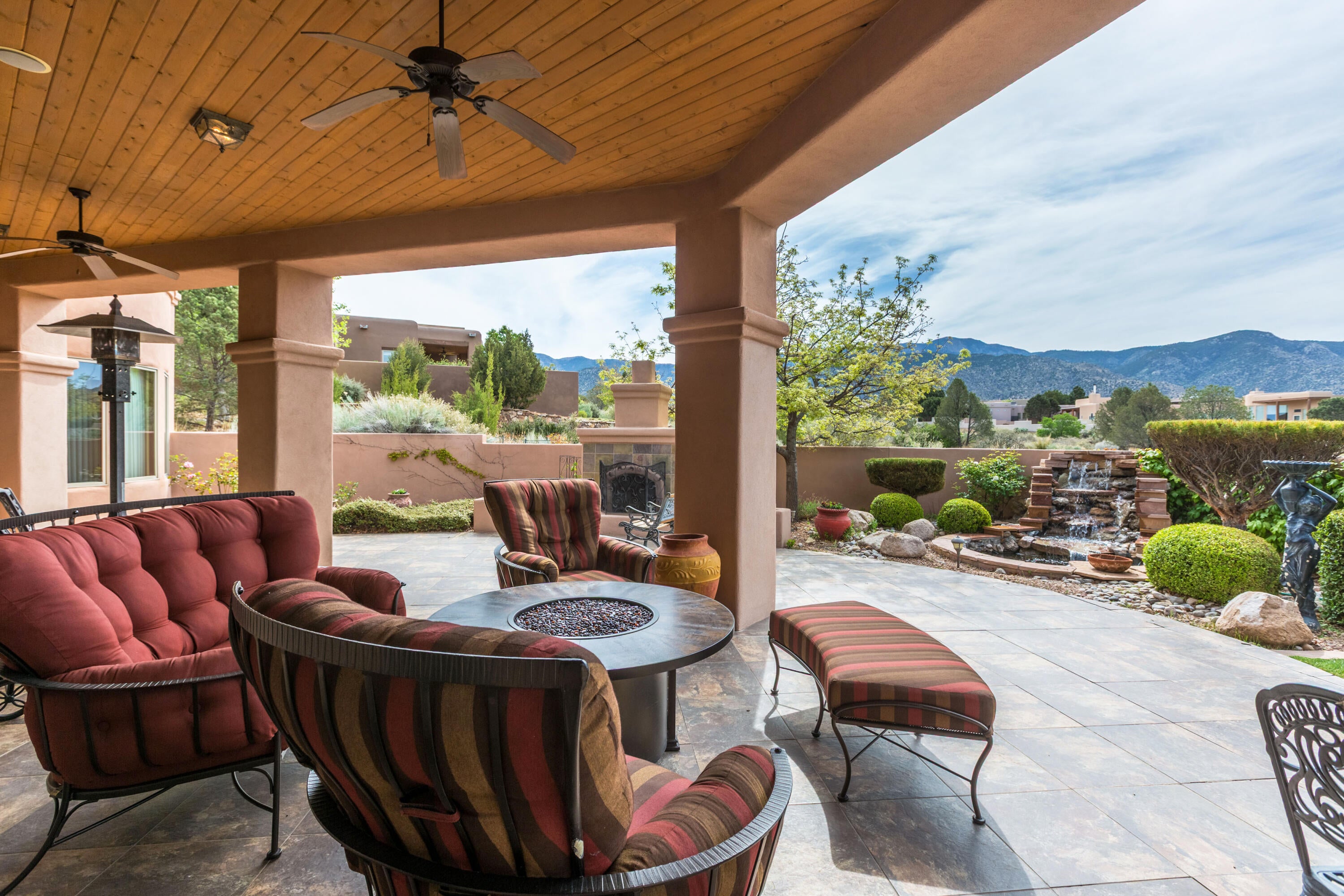 Albuquerque, New Mexico, 87111, United States, 3 Bedrooms Bedrooms, ,3 BathroomsBathrooms,Residential,Active,2042755