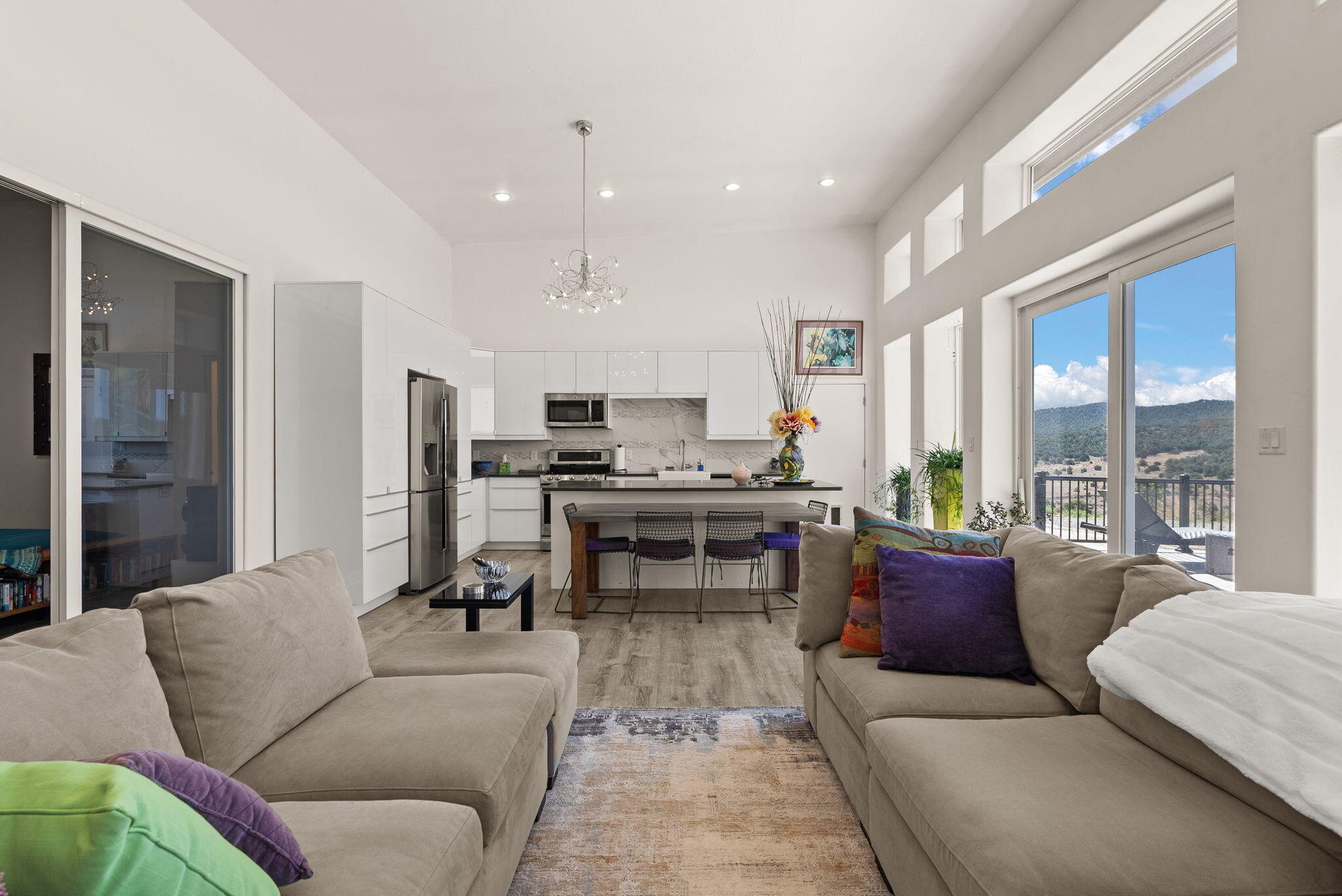 Pie Town, New Mexico, 87827, United States, 5 Bedrooms Bedrooms, ,3 BathroomsBathrooms,Residential,Active,1863330