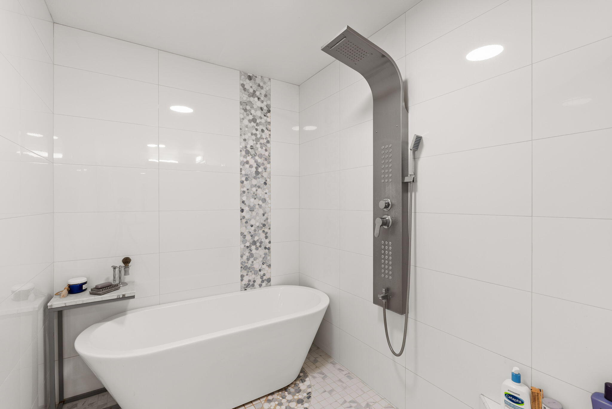 Pie Town, New Mexico, 87827, United States, 5 Bedrooms Bedrooms, ,3 BathroomsBathrooms,Residential,Active,1863330