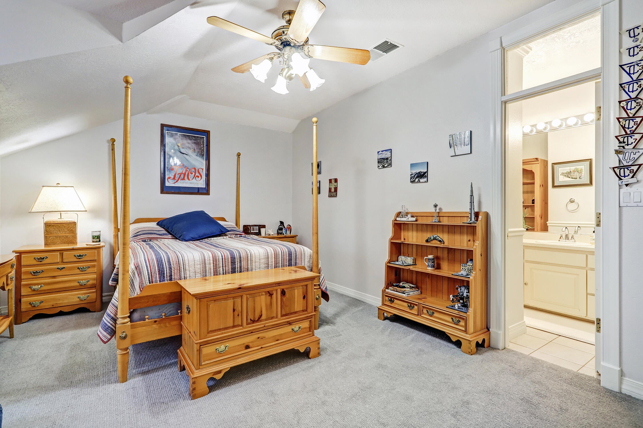 Los Ranchos, New Mexico, 87107, United States, 5 Bedrooms Bedrooms, ,5 BathroomsBathrooms,Residential,Active,1954307