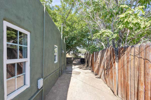 407 PROSPECT AVE NW, ALBUQUERQUE, NM 87102, photo 2 of 23