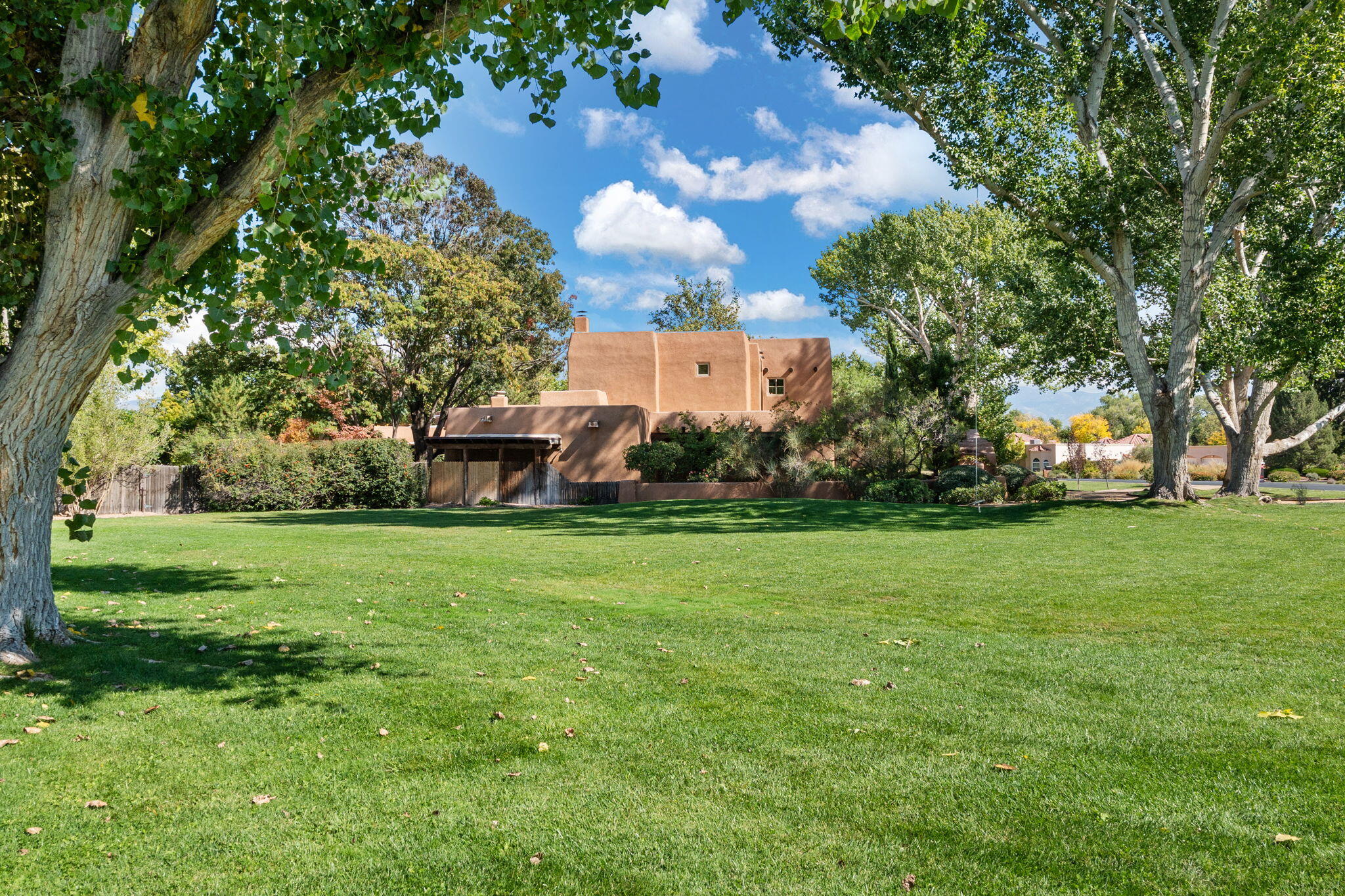 Los Ranchos, New Mexico, 87107, United States, 4 Bedrooms Bedrooms, ,6 BathroomsBathrooms,Residential,Active,1965830