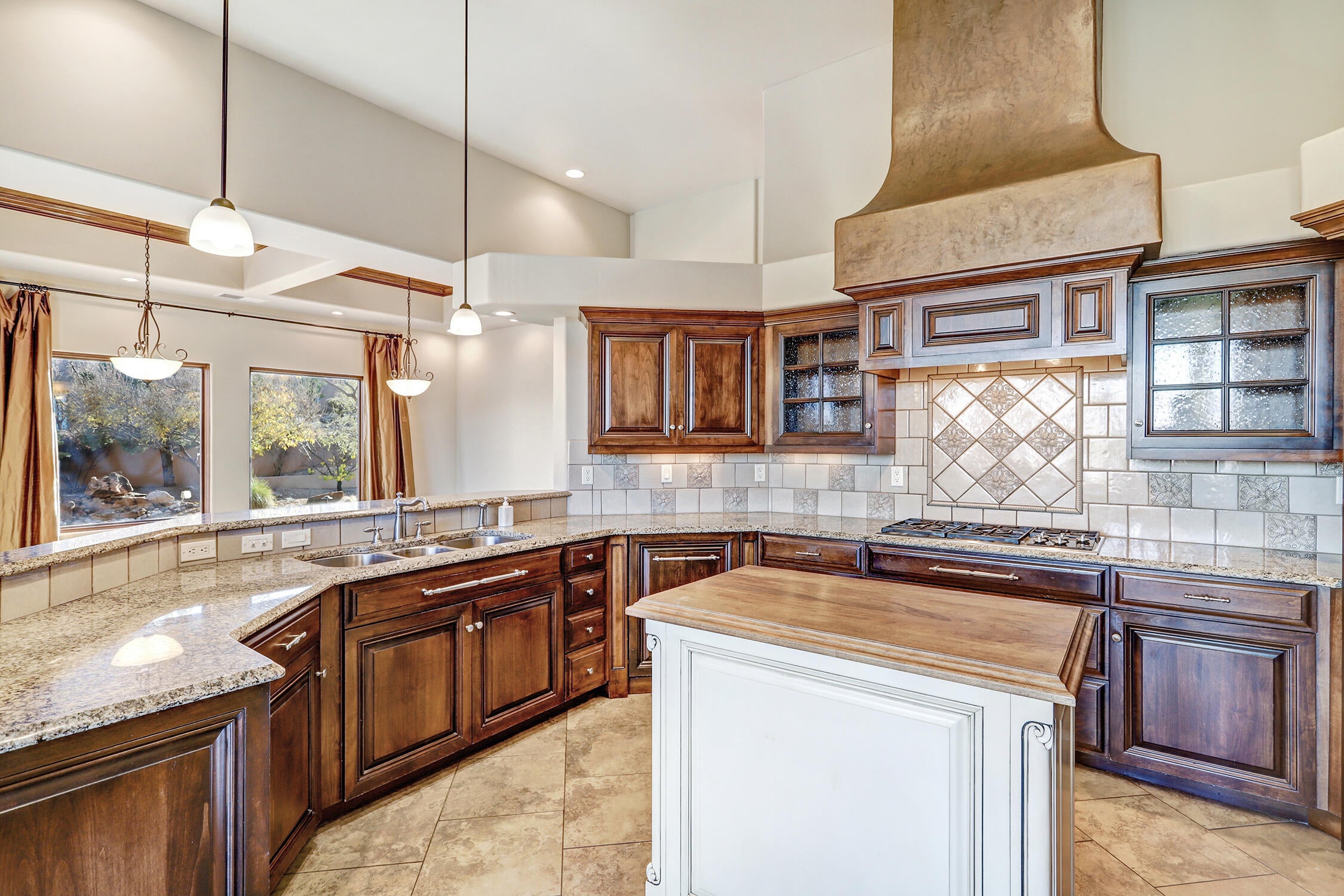 Albuquerque, New Mexico, 87120, United States, 3 Bedrooms Bedrooms, ,4 BathroomsBathrooms,Residential,Active,2001341