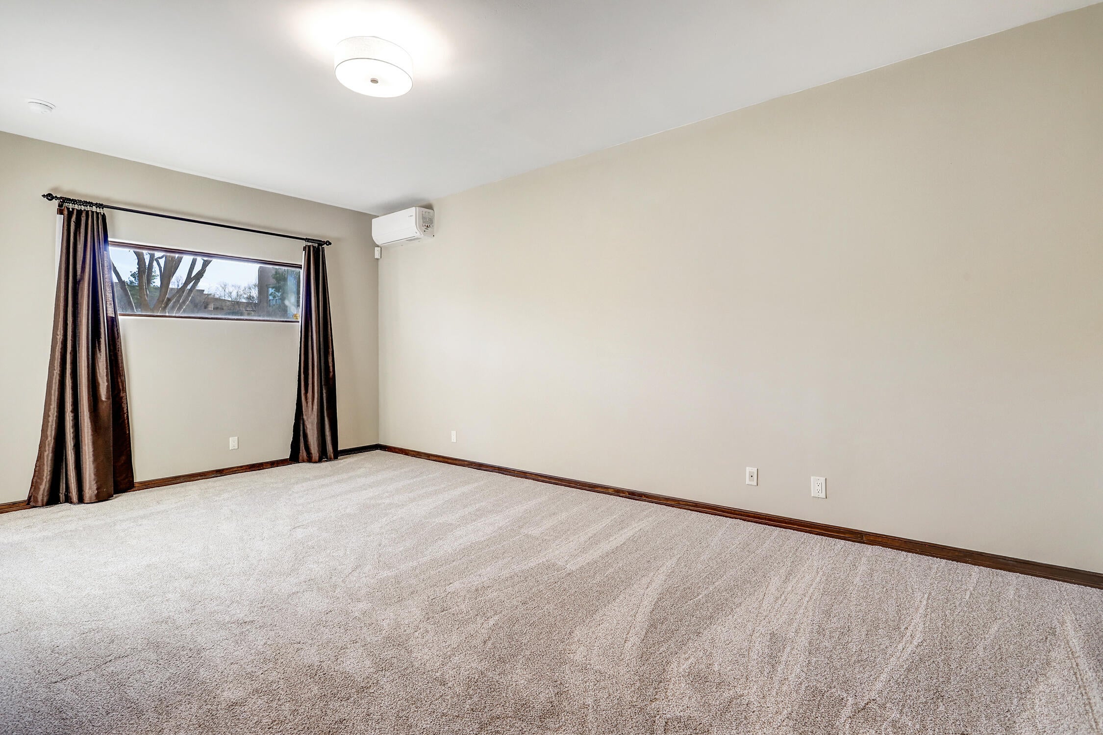 Albuquerque, New Mexico, 87120, United States, 3 Bedrooms Bedrooms, ,4 BathroomsBathrooms,Residential,Active,2001341