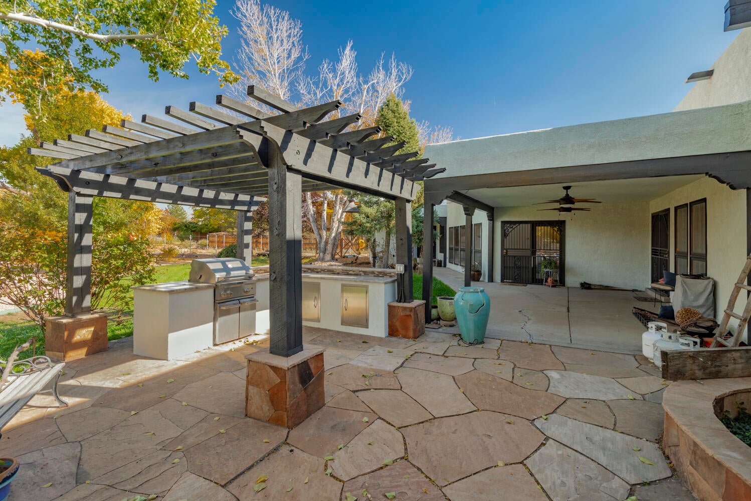 Albuquerque, New Mexico, 87107, United States, 4 Bedrooms Bedrooms, ,4 BathroomsBathrooms,Residential,Pending,2007350