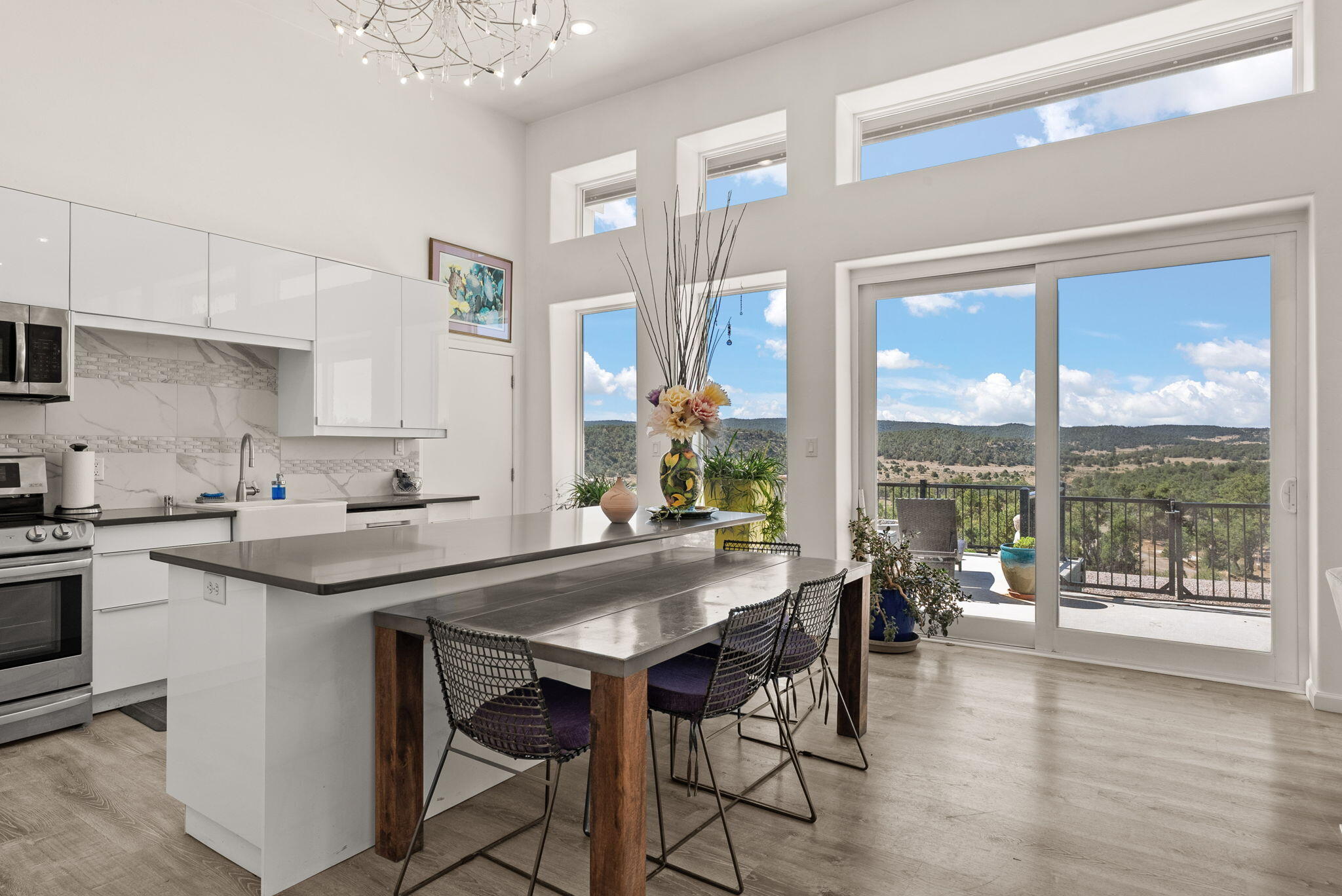 Pie Town, New Mexico, 87827, United States, 5 Bedrooms Bedrooms, ,3 BathroomsBathrooms,Residential,Active,1863330