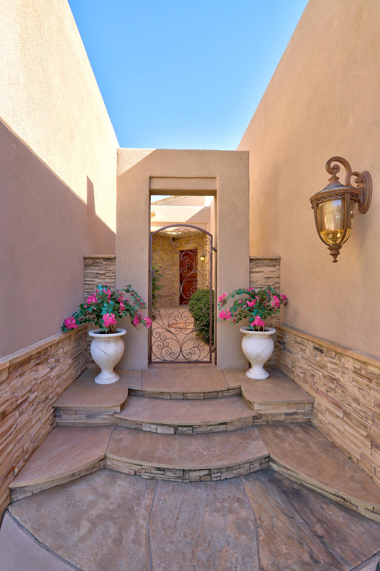 Albuquerque, New Mexico, 87120, United States, 3 Bedrooms Bedrooms, ,4 BathroomsBathrooms,Residential,Active,2001341