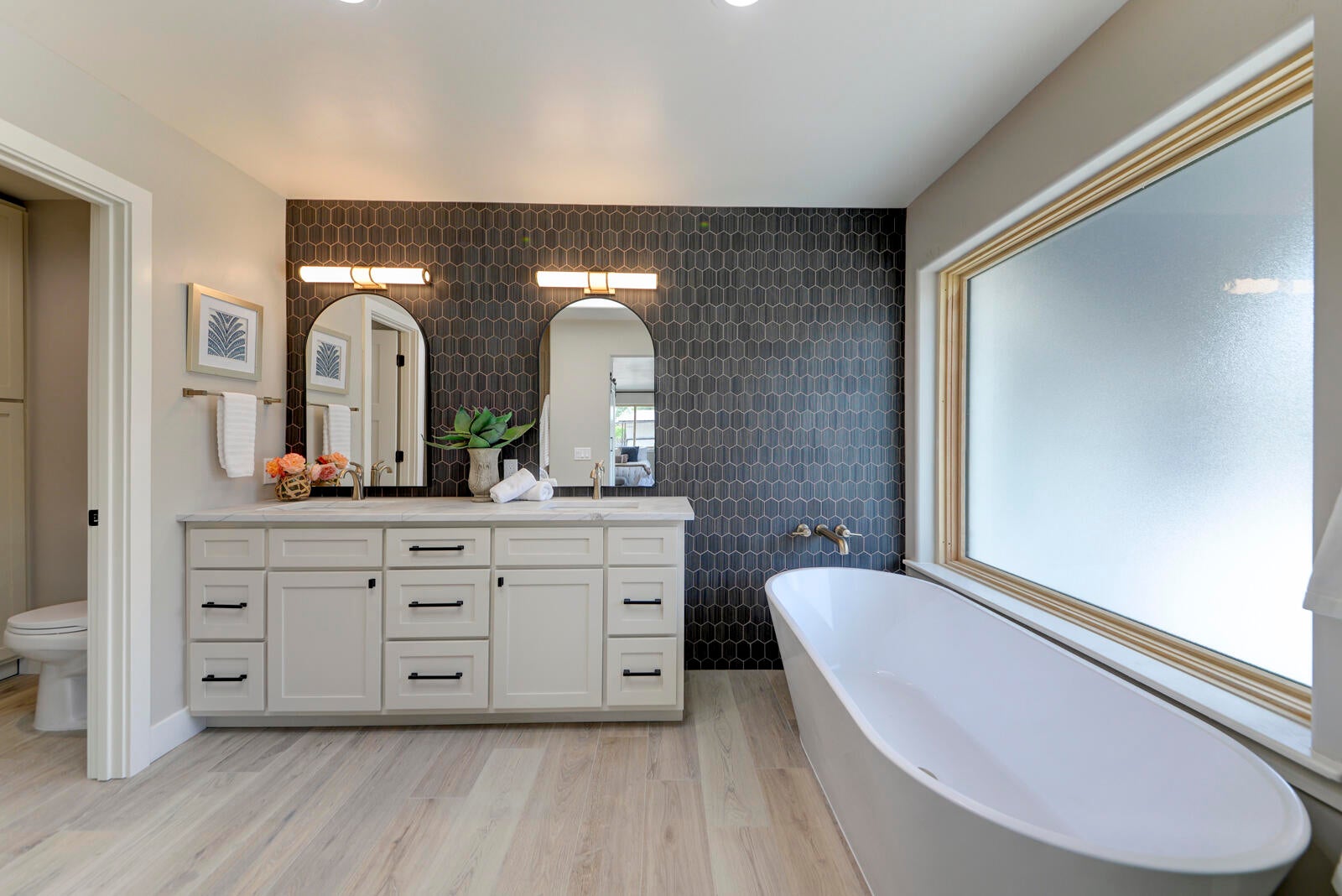 Albuquerque, New Mexico, 87113, United States, 4 Bedrooms Bedrooms, ,3 BathroomsBathrooms,Residential,Active,1824505