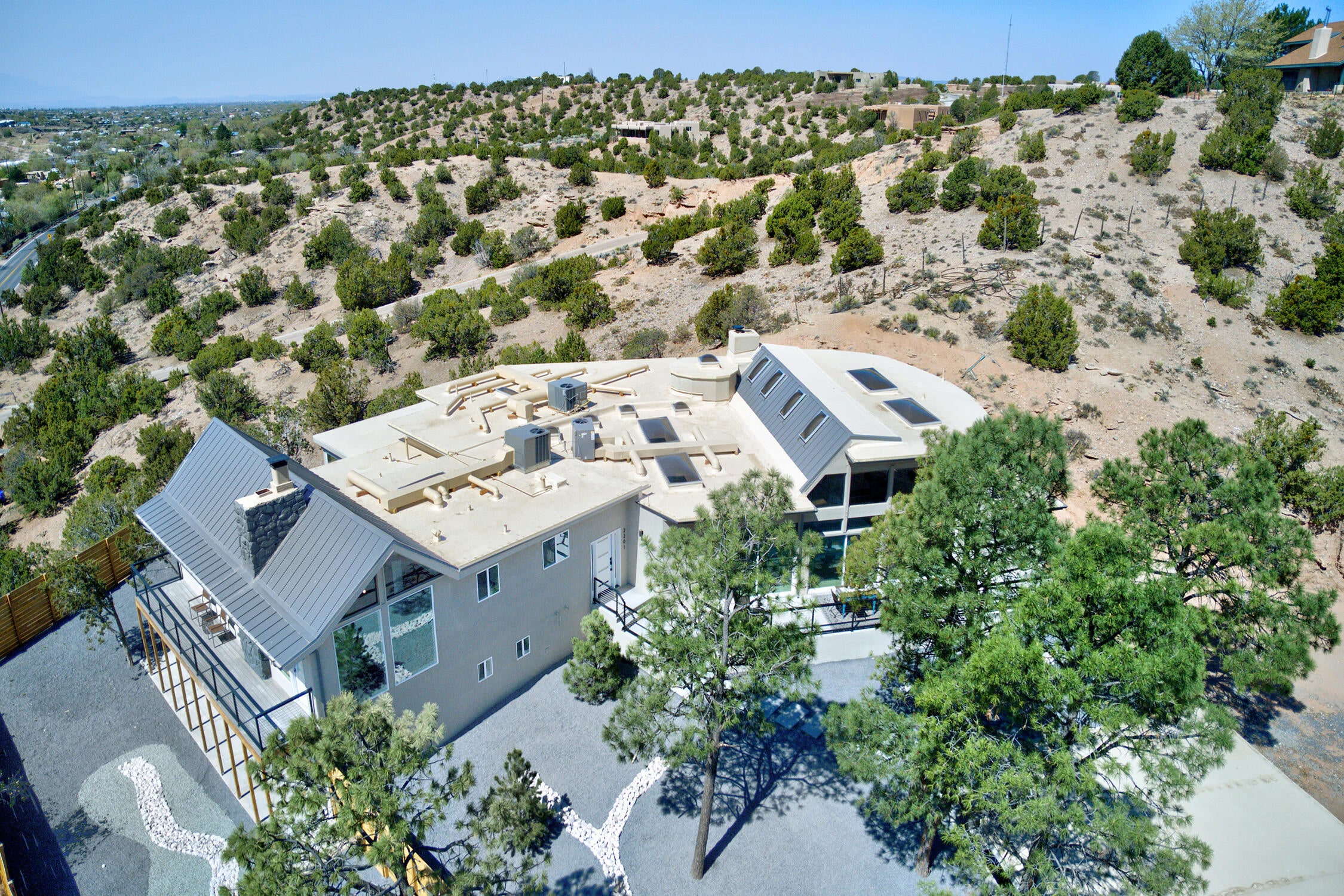 Santa Fe, New Mexico, 87507, United States, ,4 BathroomsBathrooms,Residential,Active,1780385