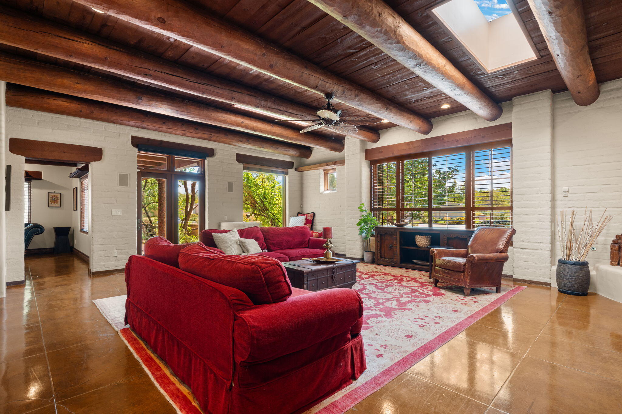 Los Ranchos, New Mexico, 87107, United States, 4 Bedrooms Bedrooms, ,6 BathroomsBathrooms,Residential,Active,1965830