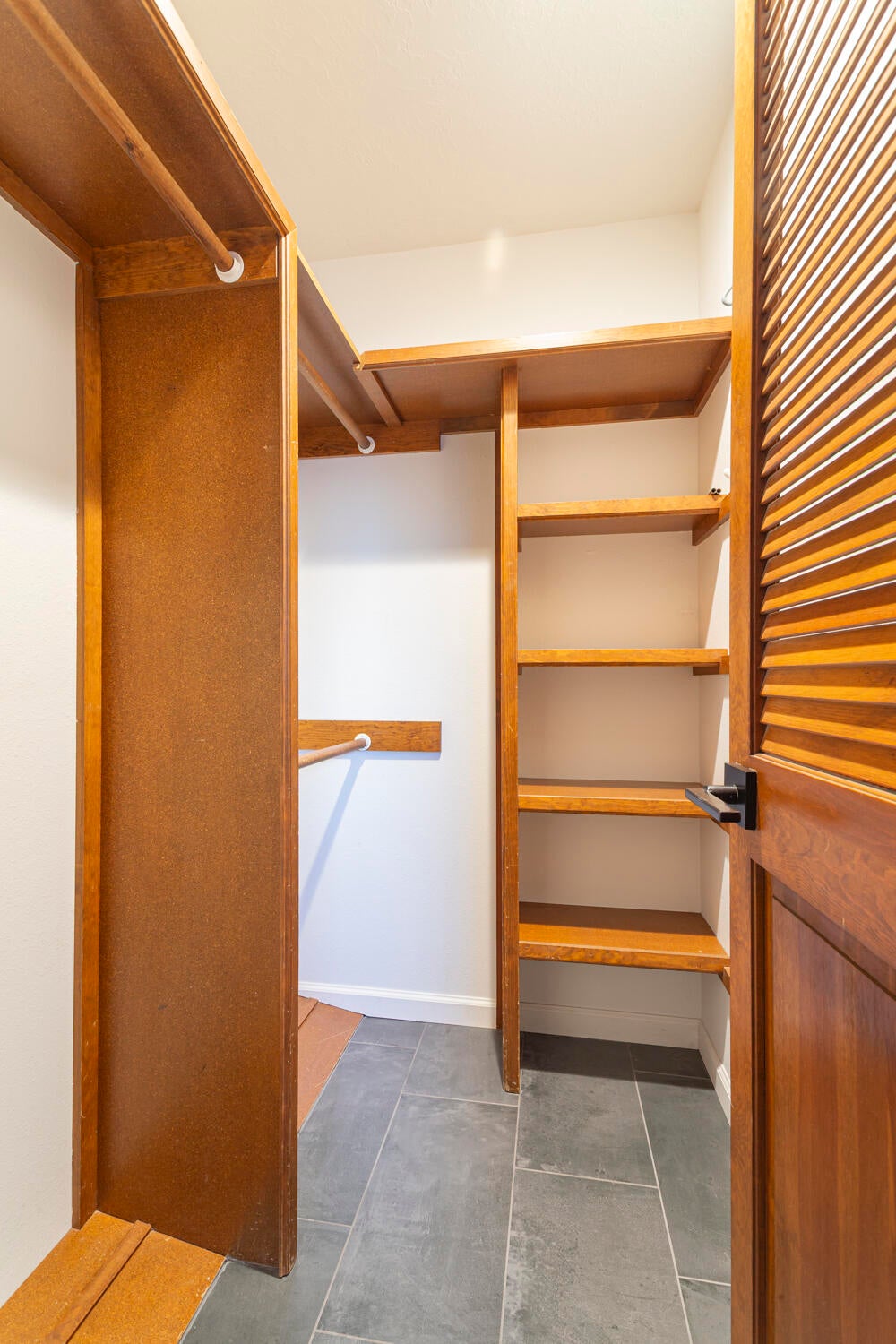 Albuquerque, New Mexico, 87107, United States, 4 Bedrooms Bedrooms, ,4 BathroomsBathrooms,Residential,Pending,2007350