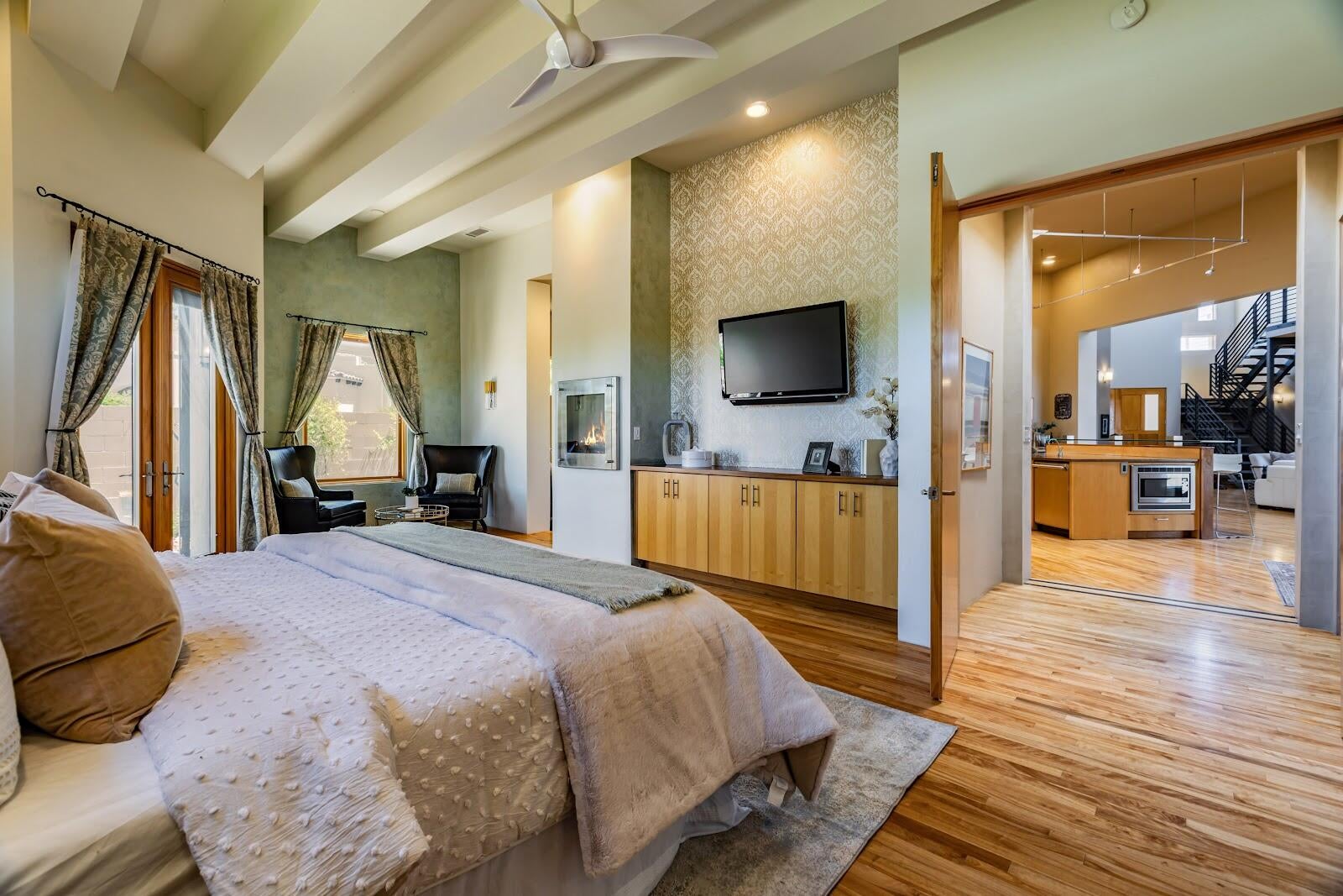 Albuquerque, New Mexico, 87122, United States, 5 Bedrooms Bedrooms, ,4 BathroomsBathrooms,Residential,Active,2044982