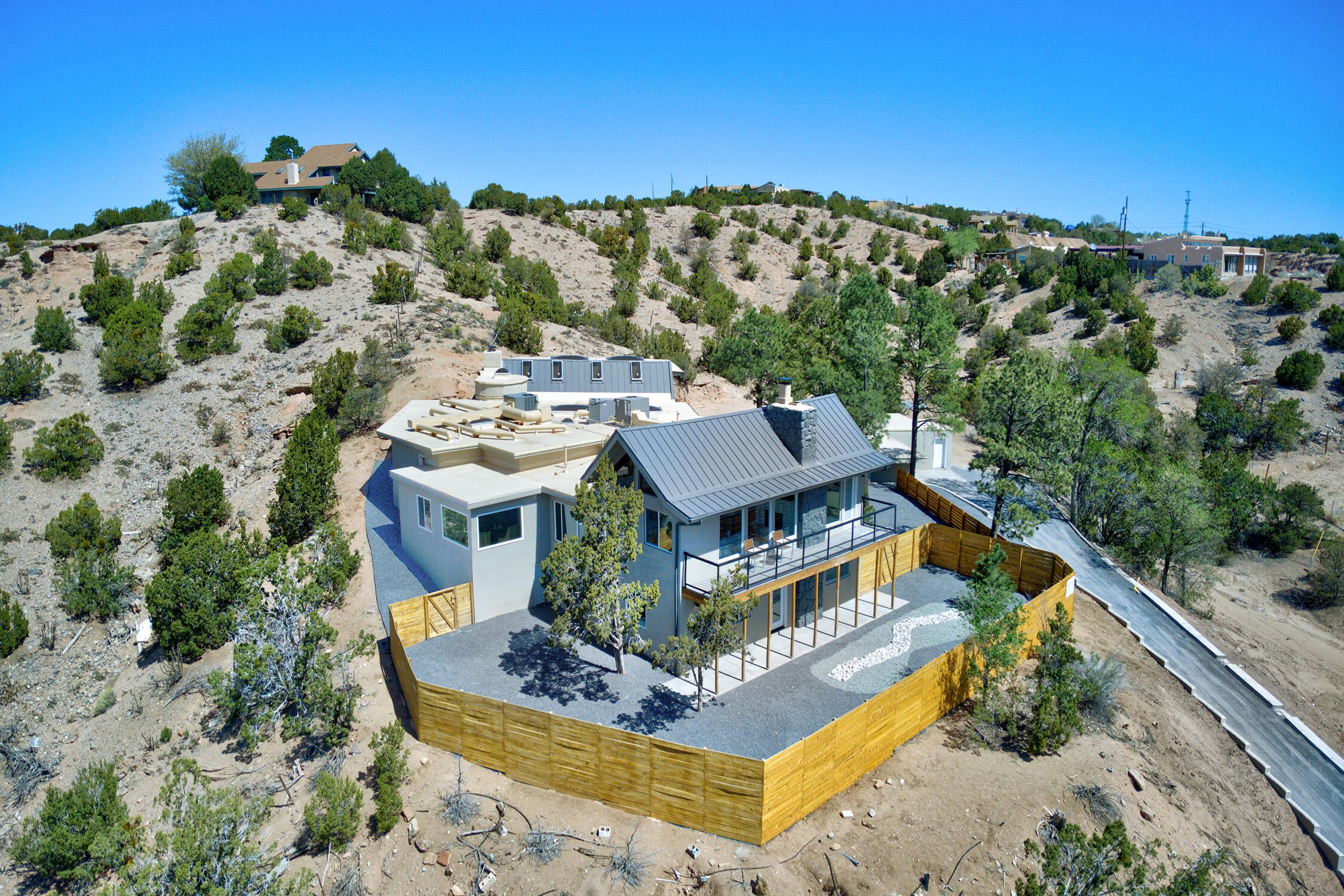 Santa Fe, New Mexico, 87507, United States, ,4 BathroomsBathrooms,Residential,Active,1780385