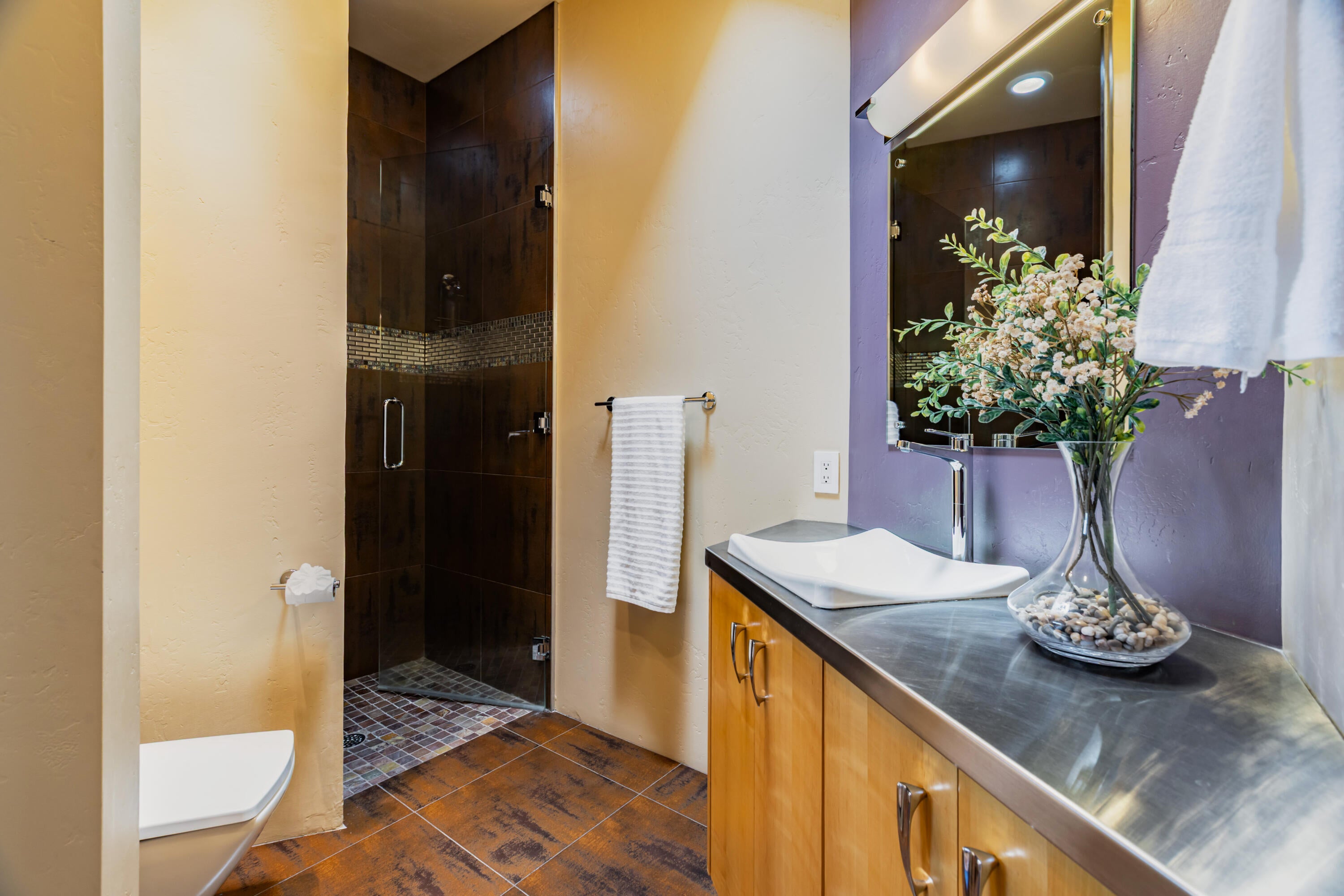 Albuquerque, New Mexico, 87122, United States, 5 Bedrooms Bedrooms, ,4 BathroomsBathrooms,Residential,Active,2044982