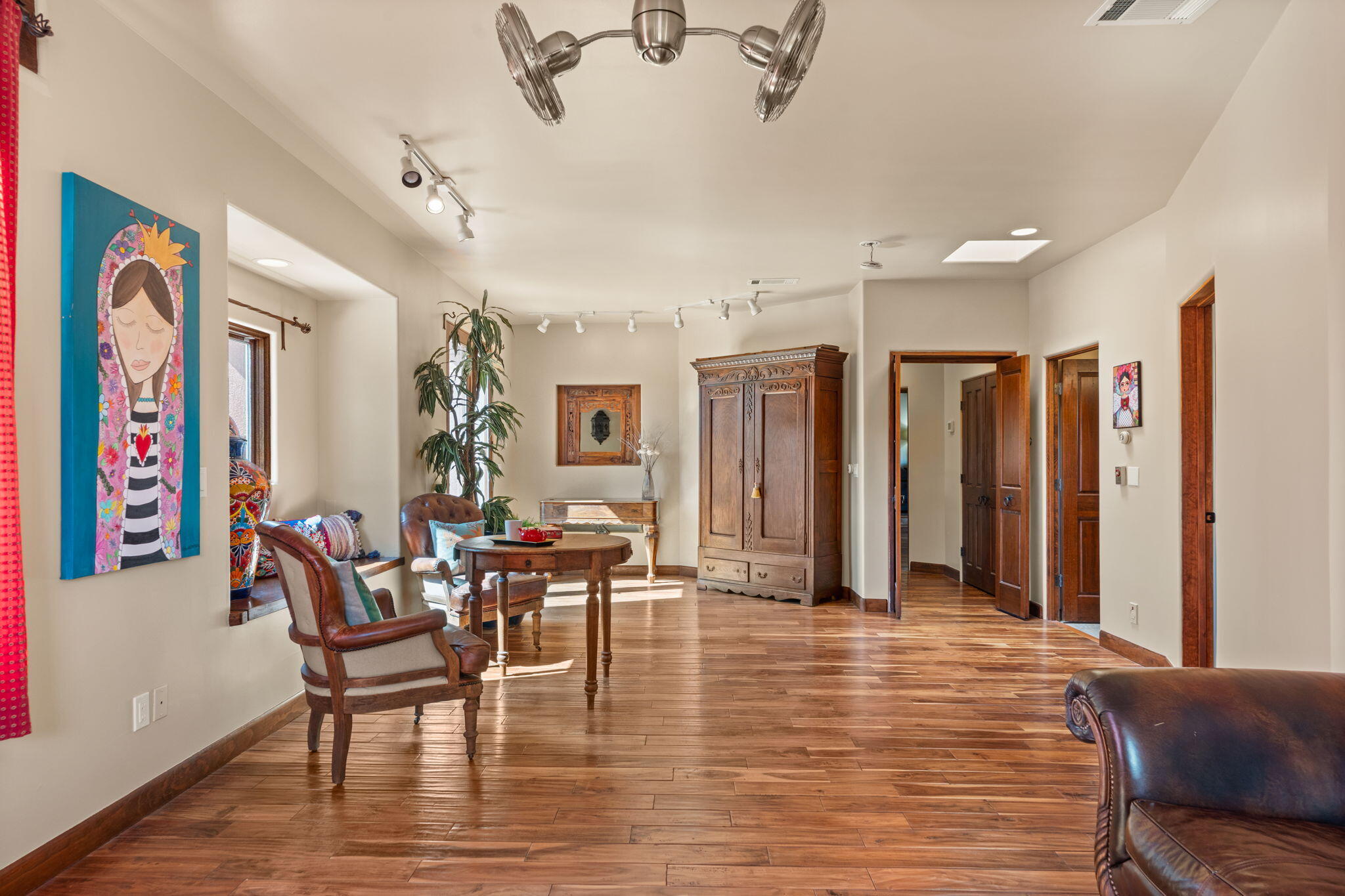 Los Ranchos, New Mexico, 87107, United States, 4 Bedrooms Bedrooms, ,6 BathroomsBathrooms,Residential,Active,1965830