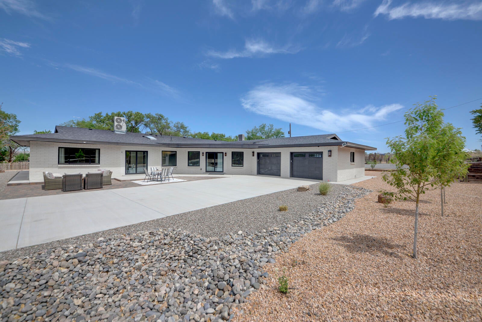Albuquerque, New Mexico, 87113, United States, 4 Bedrooms Bedrooms, ,3 BathroomsBathrooms,Residential,Active,1824505