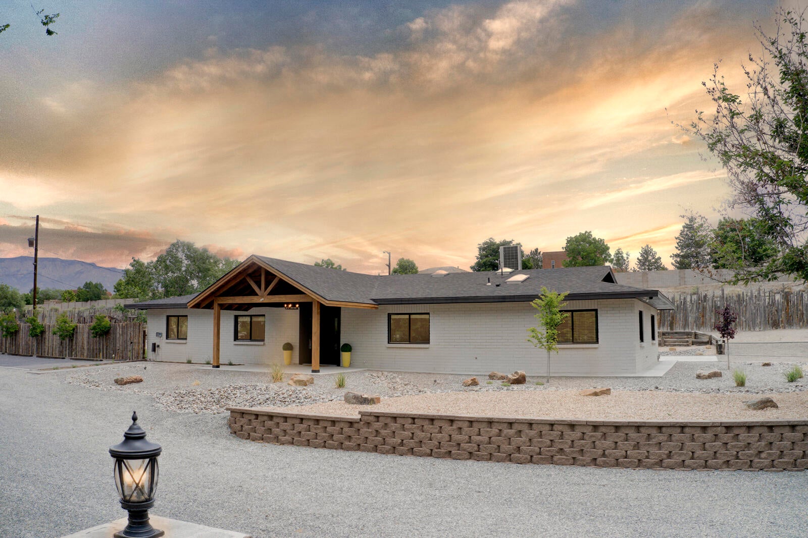 Albuquerque, New Mexico, 87113, United States, 4 Bedrooms Bedrooms, ,3 BathroomsBathrooms,Residential,Active,1824505