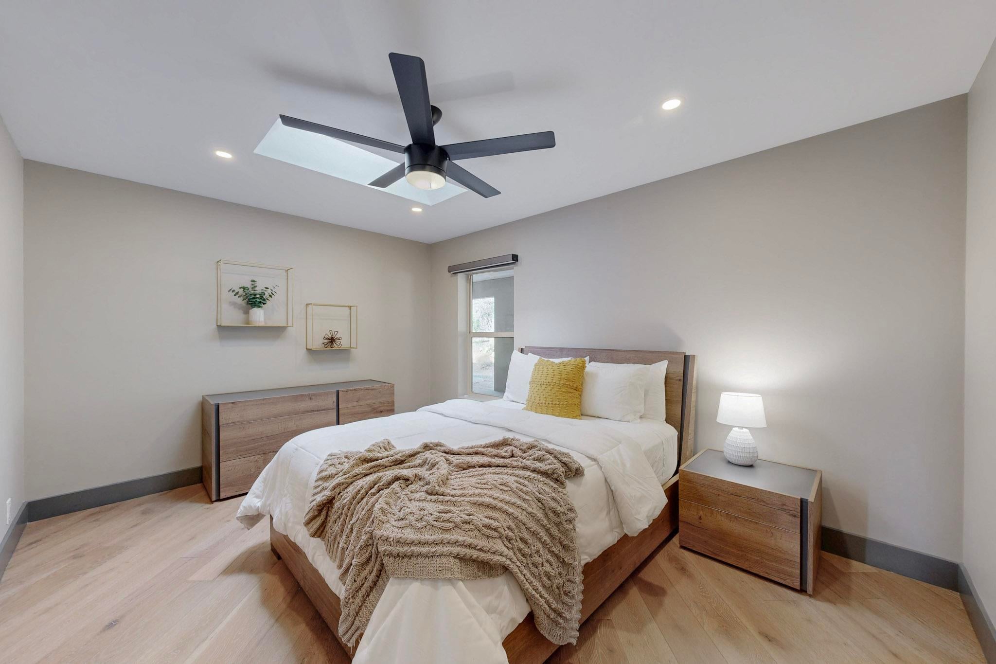 Albuquerque, New Mexico, 87122, United States, 4 Bedrooms Bedrooms, ,7 BathroomsBathrooms,Residential,Active,1970922