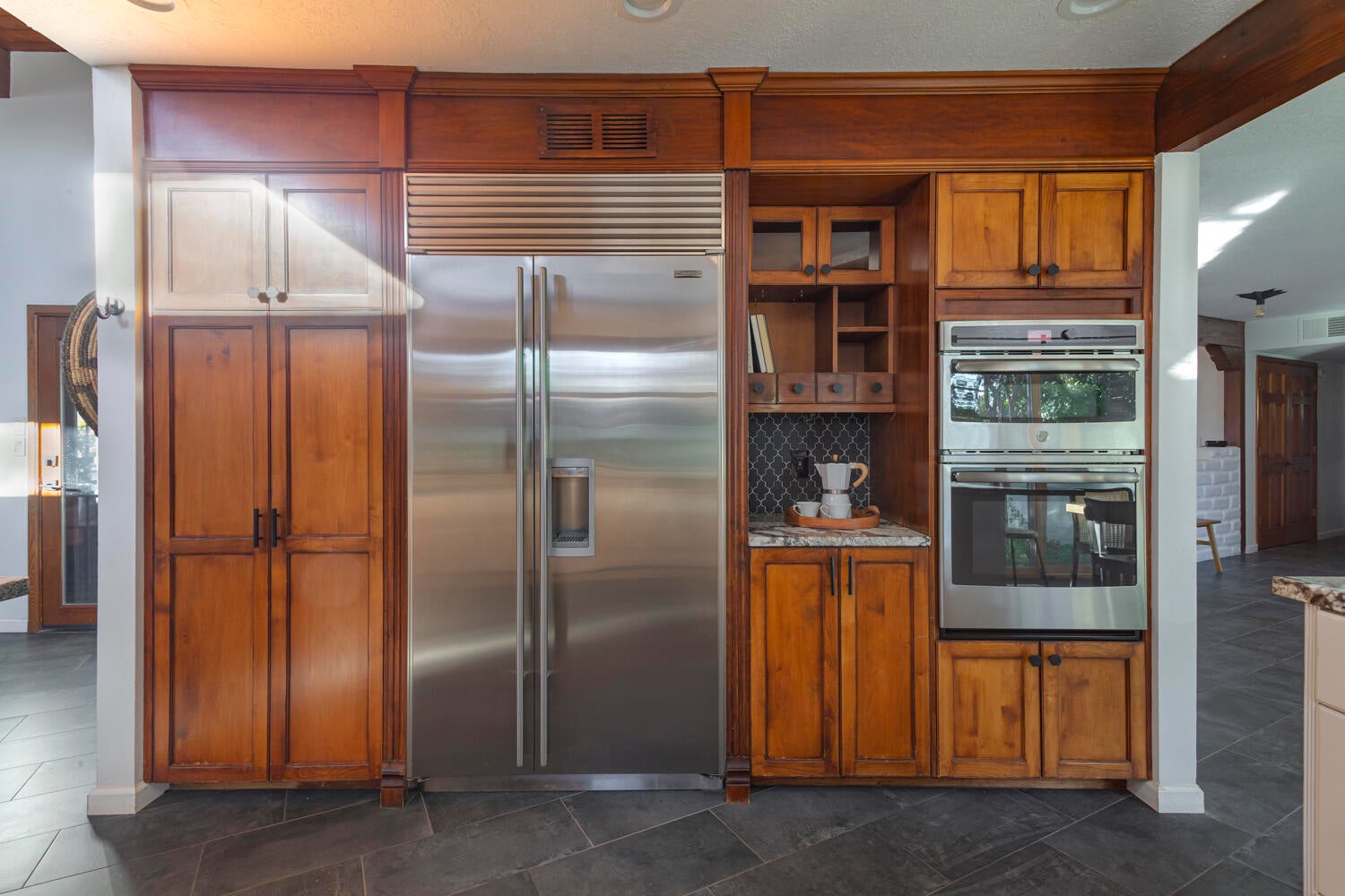 Albuquerque, New Mexico, 87107, United States, 4 Bedrooms Bedrooms, ,4 BathroomsBathrooms,Residential,Pending,2007350