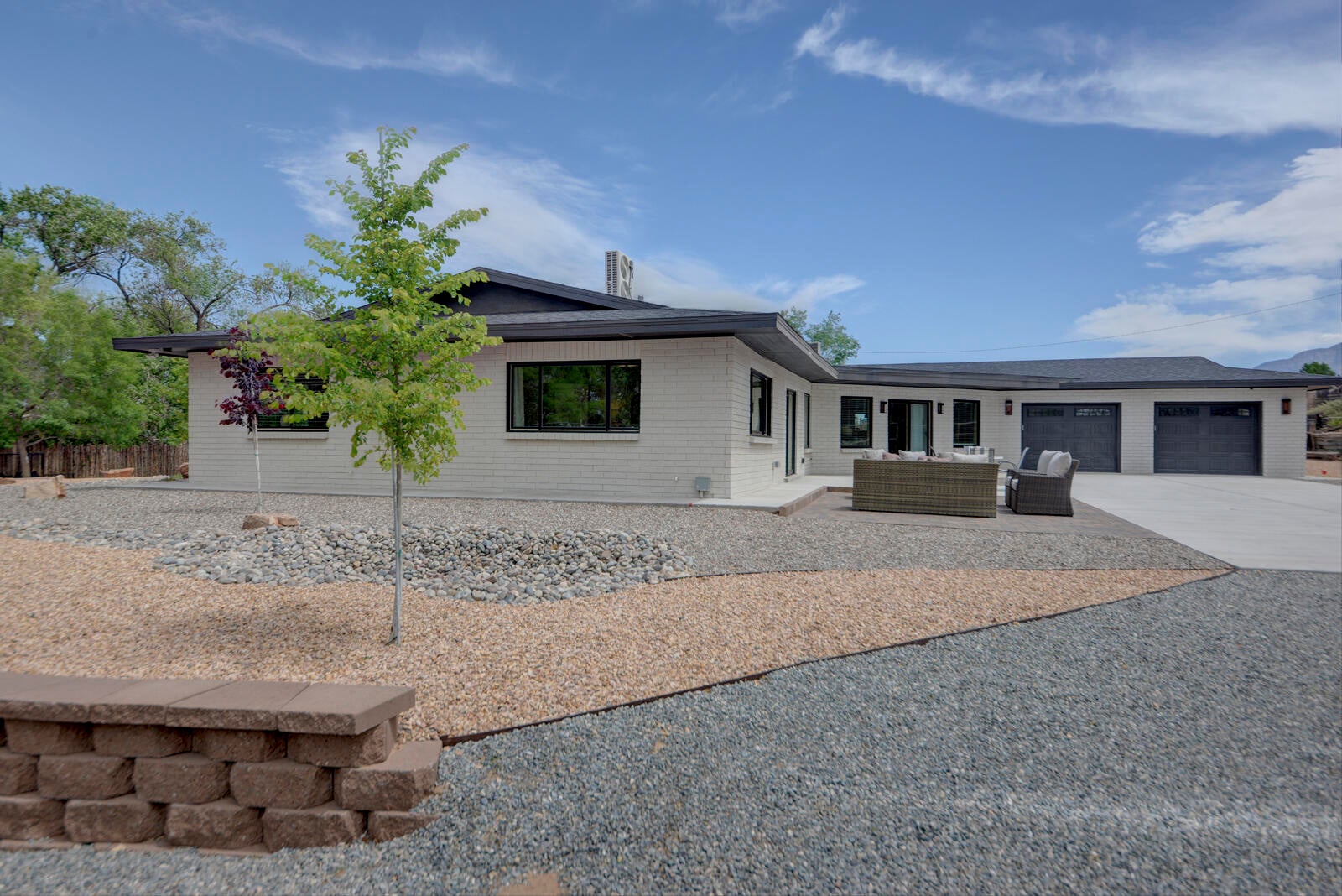 Albuquerque, New Mexico, 87113, United States, 4 Bedrooms Bedrooms, ,3 BathroomsBathrooms,Residential,Active,1824505