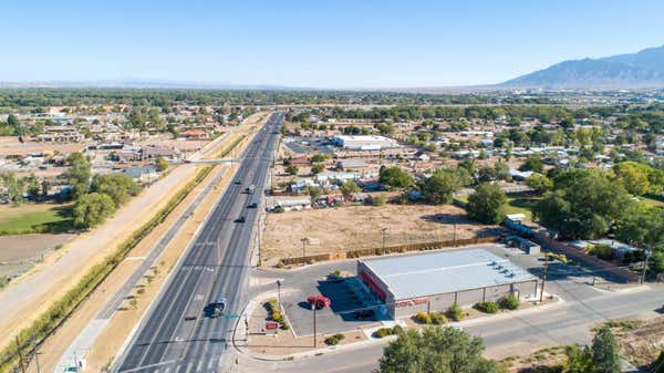 7930 2ND ST NW, ALBUQUERQUE, NM 87107, photo 4 of 33