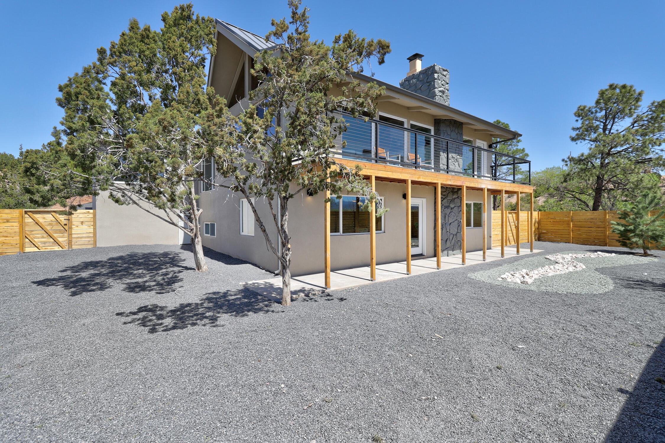 Santa Fe, New Mexico, 87507, United States, ,4 BathroomsBathrooms,Residential,Active,1780385