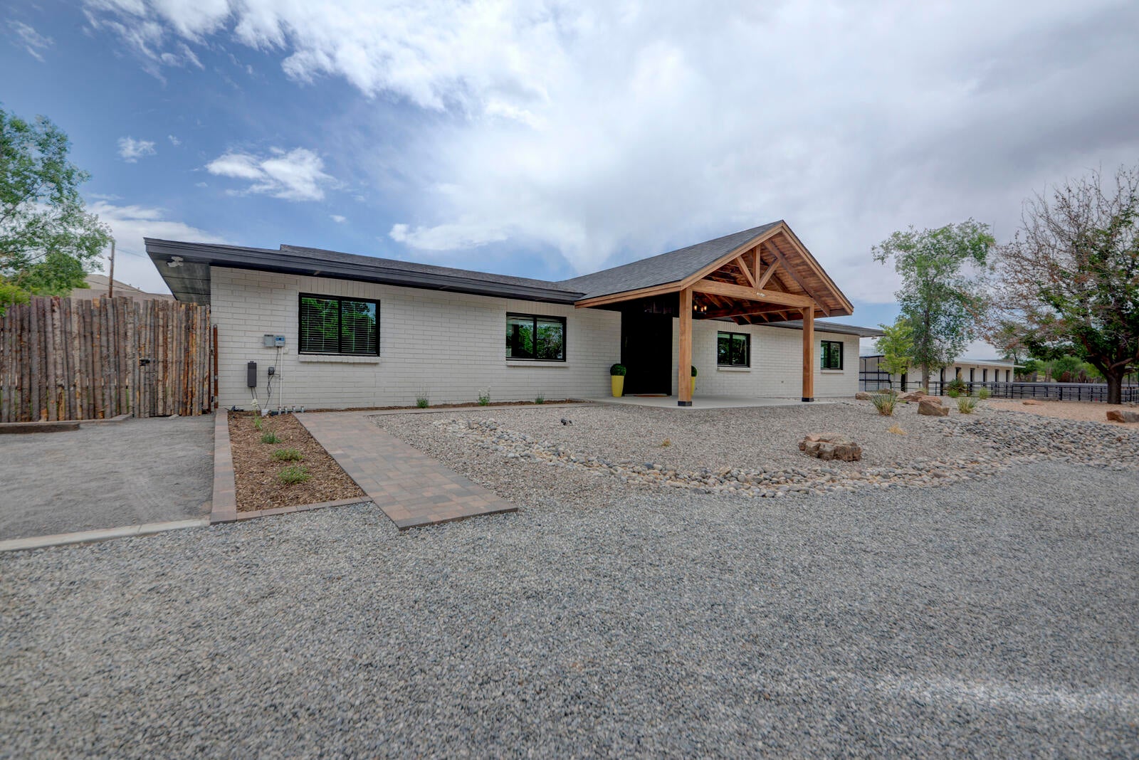 Albuquerque, New Mexico, 87113, United States, 4 Bedrooms Bedrooms, ,3 BathroomsBathrooms,Residential,Active,1824505