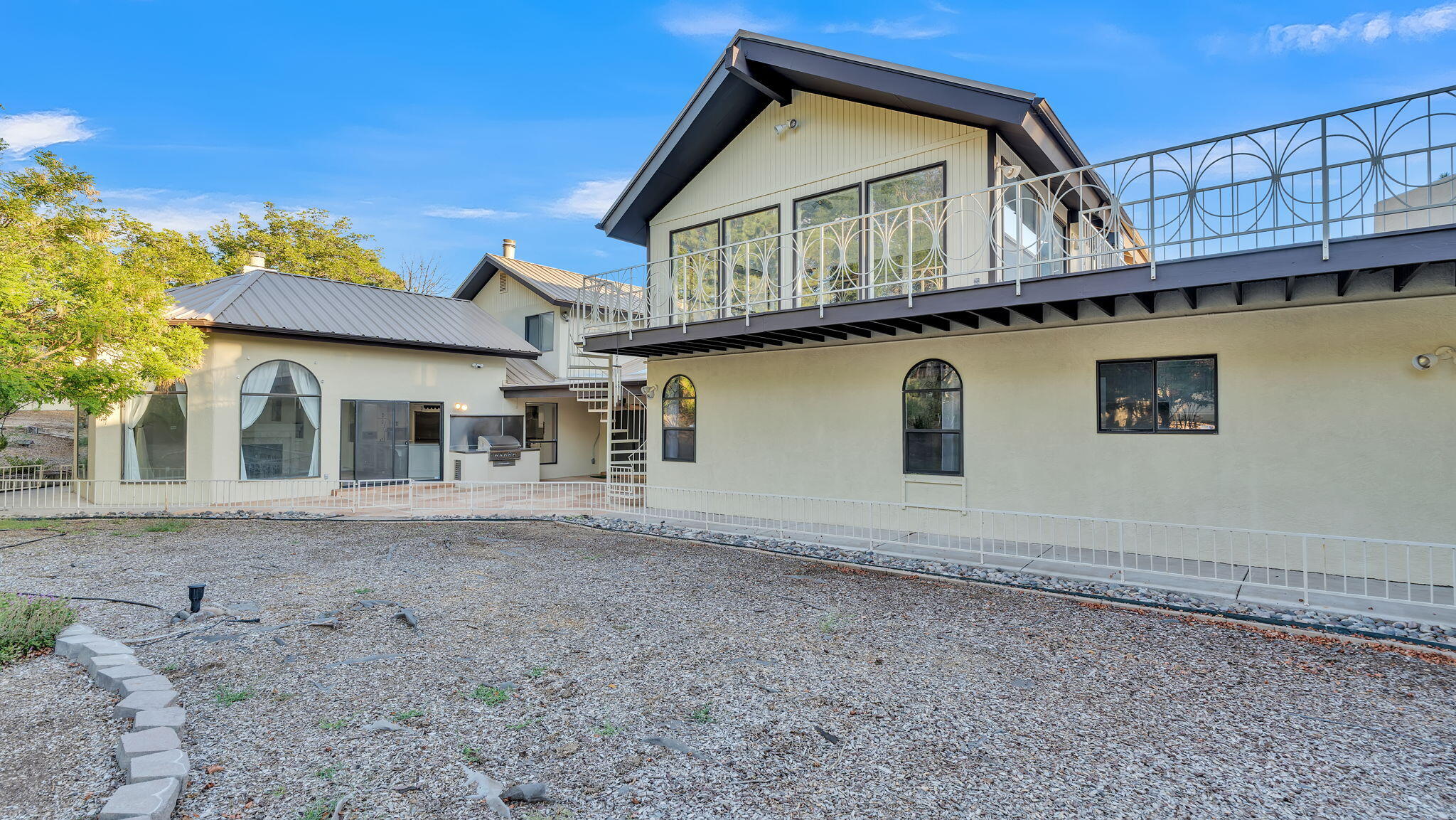 Albuquerque, New Mexico, 87111, United States, 4 Bedrooms Bedrooms, ,3 BathroomsBathrooms,Residential,Active,1965790
