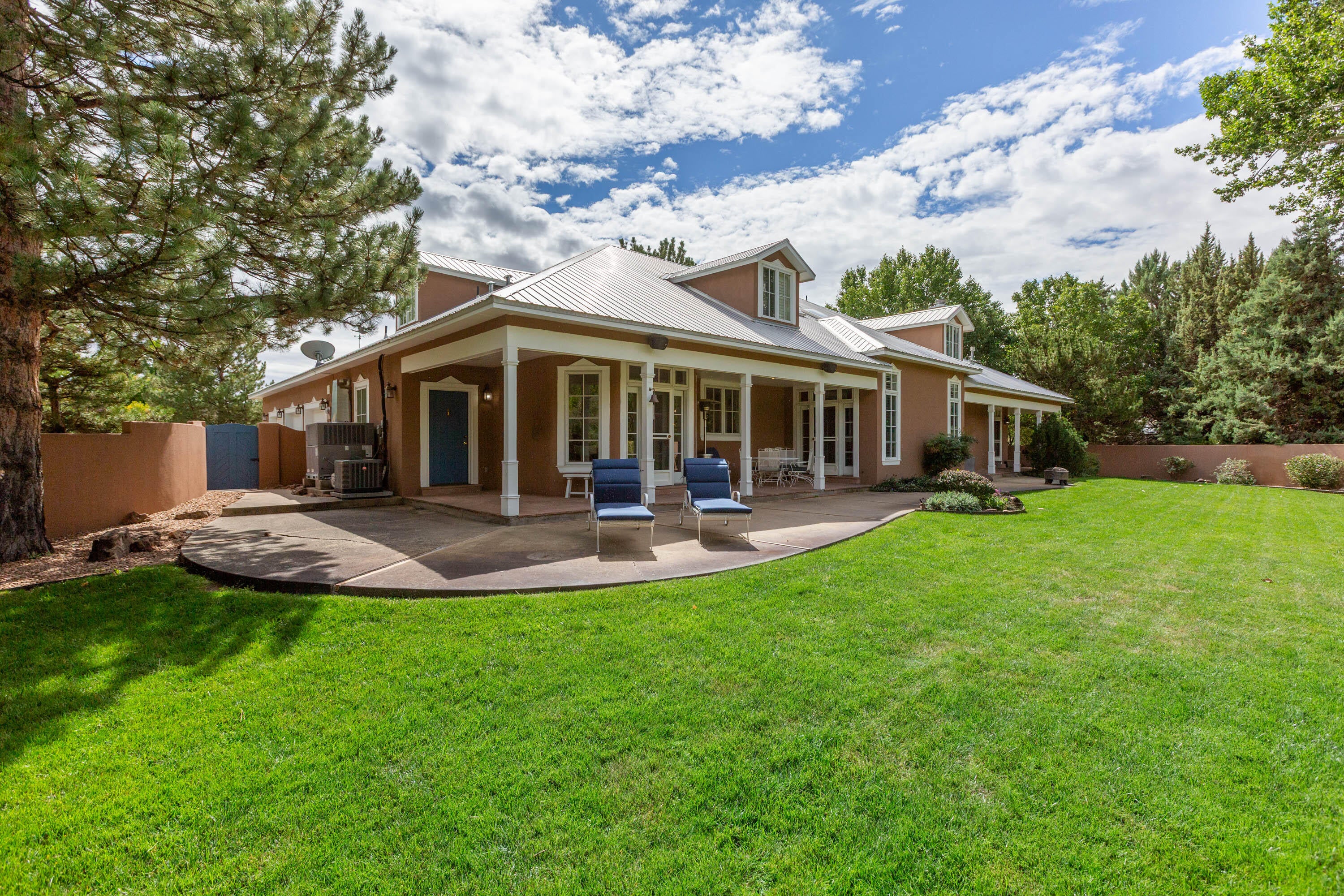 Los Ranchos, New Mexico, 87107, United States, 5 Bedrooms Bedrooms, ,5 BathroomsBathrooms,Residential,Active,1954307