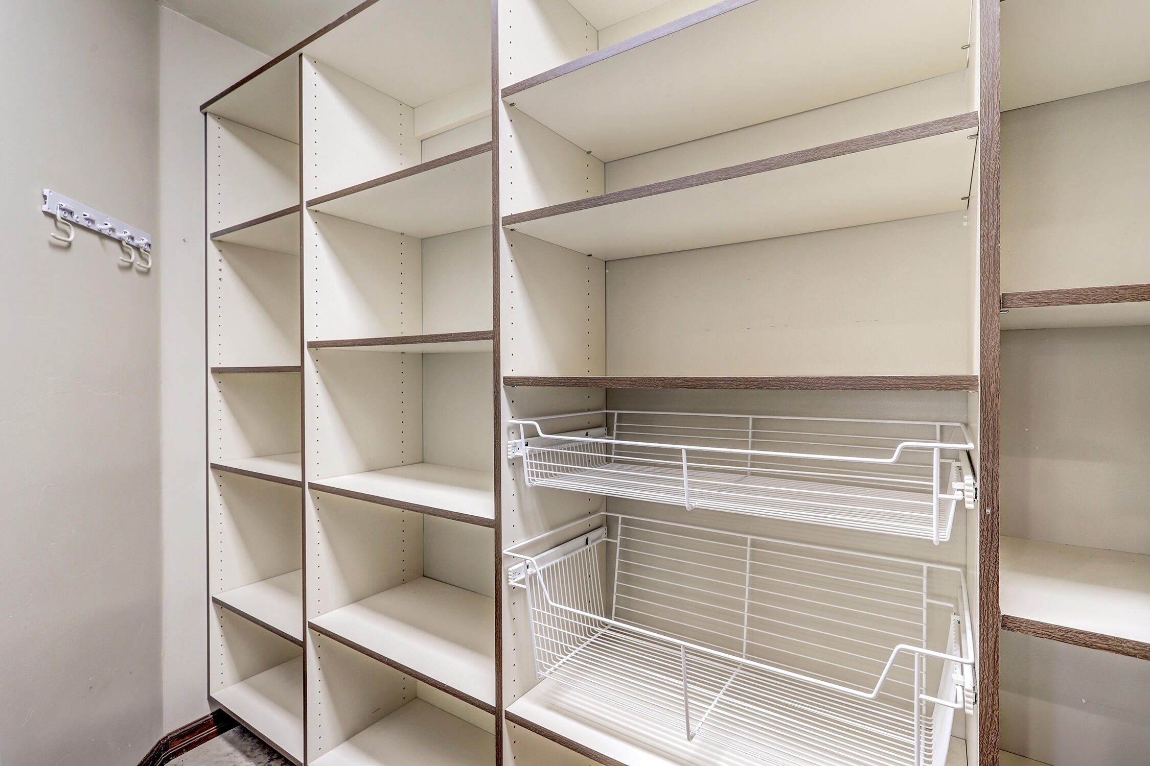 Albuquerque, New Mexico, 87120, United States, 3 Bedrooms Bedrooms, ,4 BathroomsBathrooms,Residential,Active,2001341