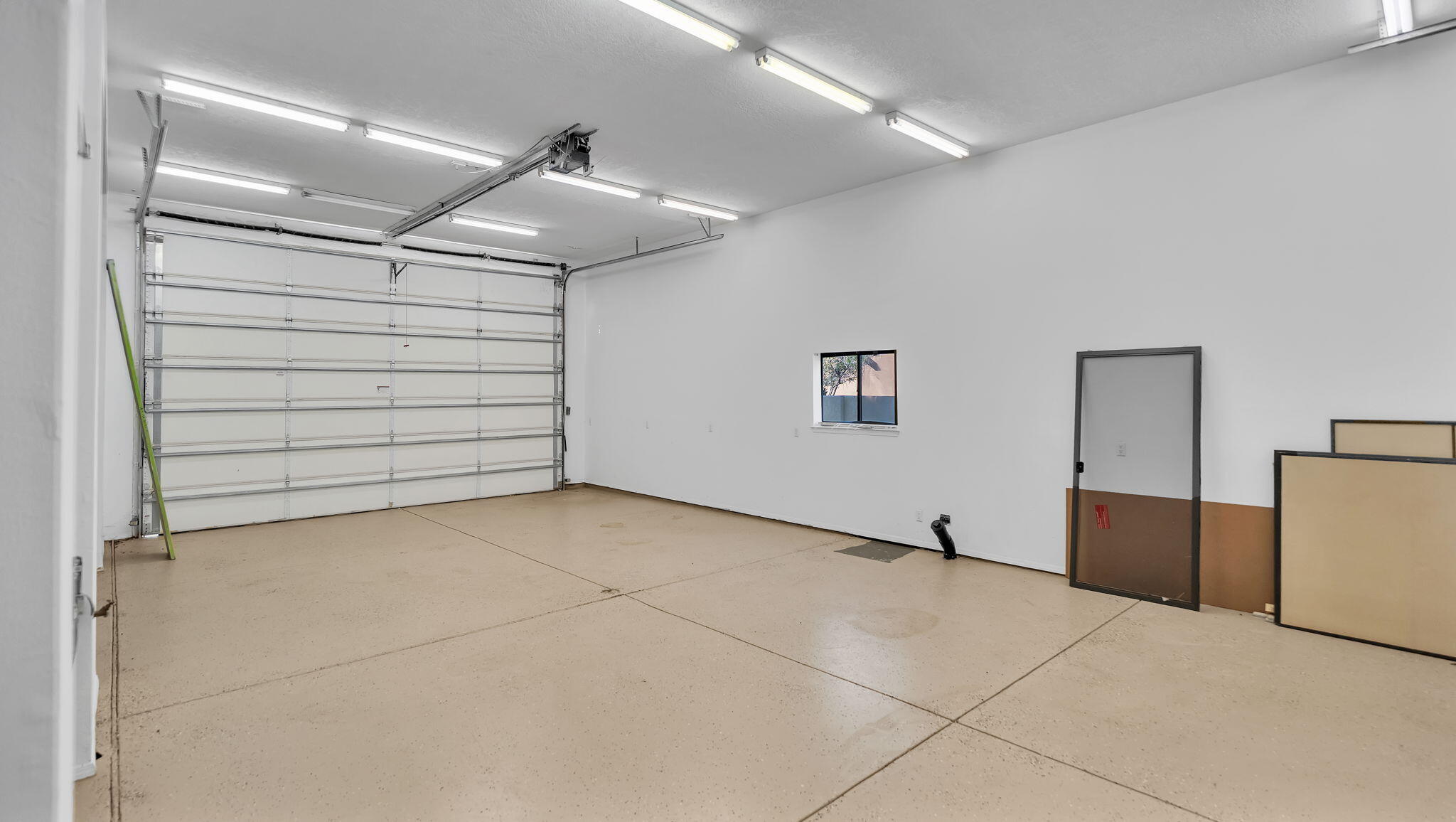 Albuquerque, New Mexico, 87111, United States, 4 Bedrooms Bedrooms, ,3 BathroomsBathrooms,Residential,Active,1965790