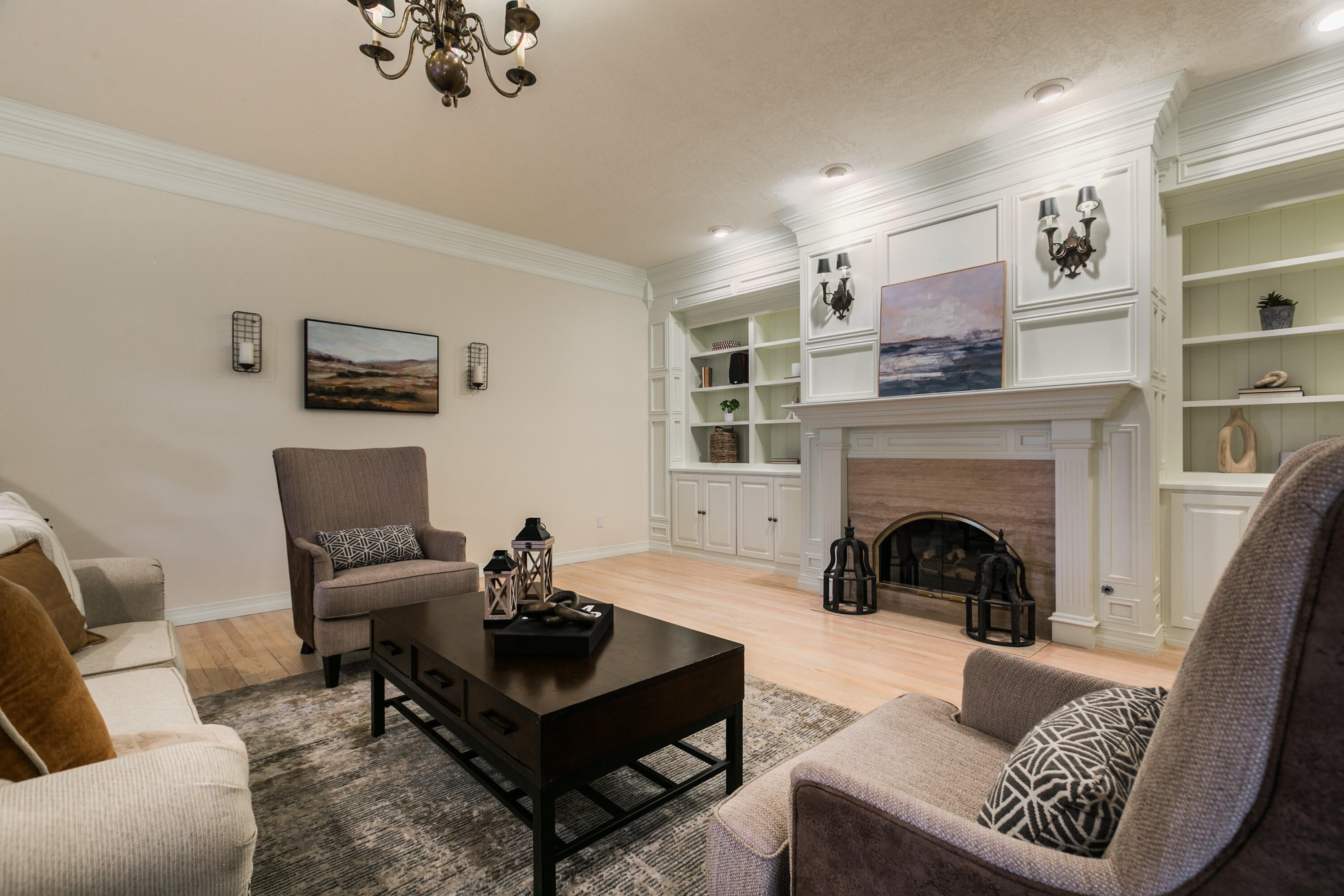 Los Ranchos, New Mexico, 87107, United States, 5 Bedrooms Bedrooms, ,5 BathroomsBathrooms,Residential,Active,1954307