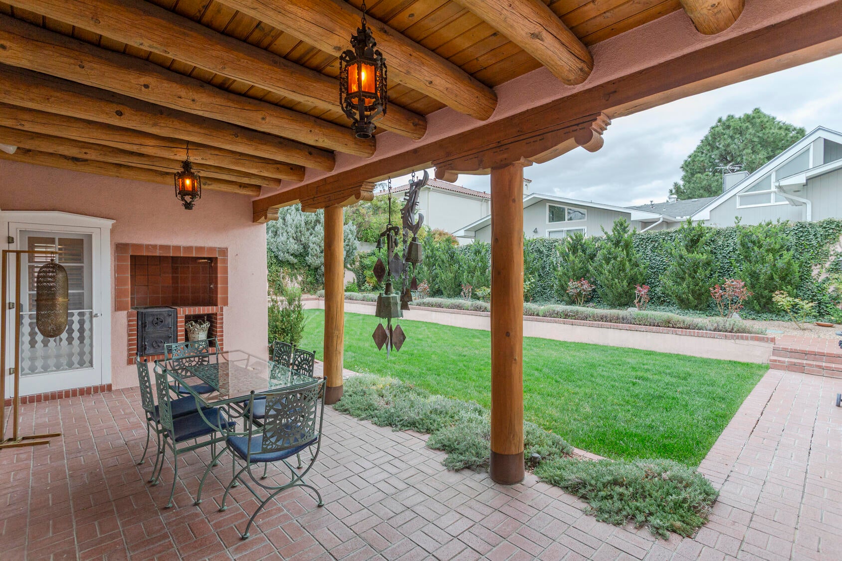 Albuquerque, New Mexico, 87110, United States, 4 Bedrooms Bedrooms, ,4 BathroomsBathrooms,Residential,Active,2034294