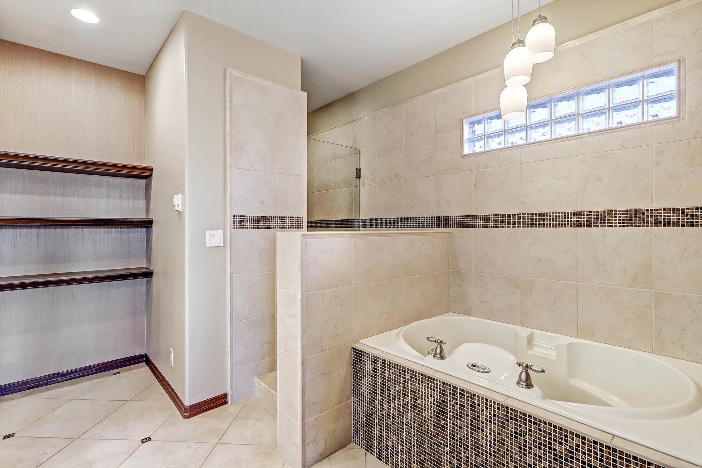 Albuquerque, New Mexico, 87120, United States, 3 Bedrooms Bedrooms, ,4 BathroomsBathrooms,Residential,Active,2001341