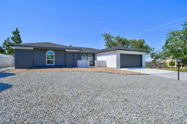 700 RATON AVE SE, ALBUQUERQUE, NM 87123 - Image 1