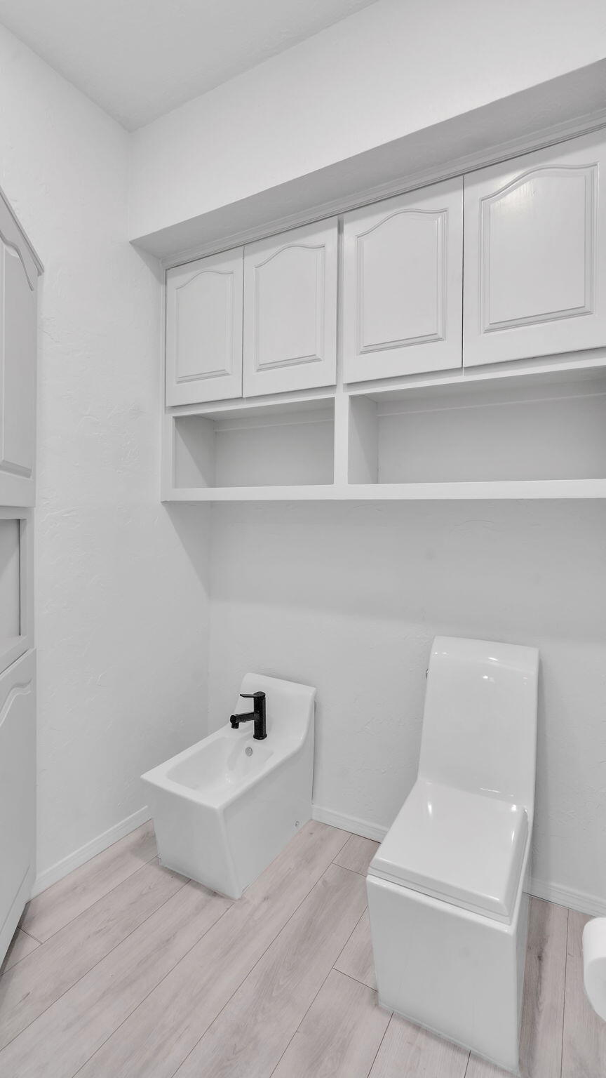 Albuquerque, New Mexico, 87111, United States, 4 Bedrooms Bedrooms, ,3 BathroomsBathrooms,Residential,Active,1965790