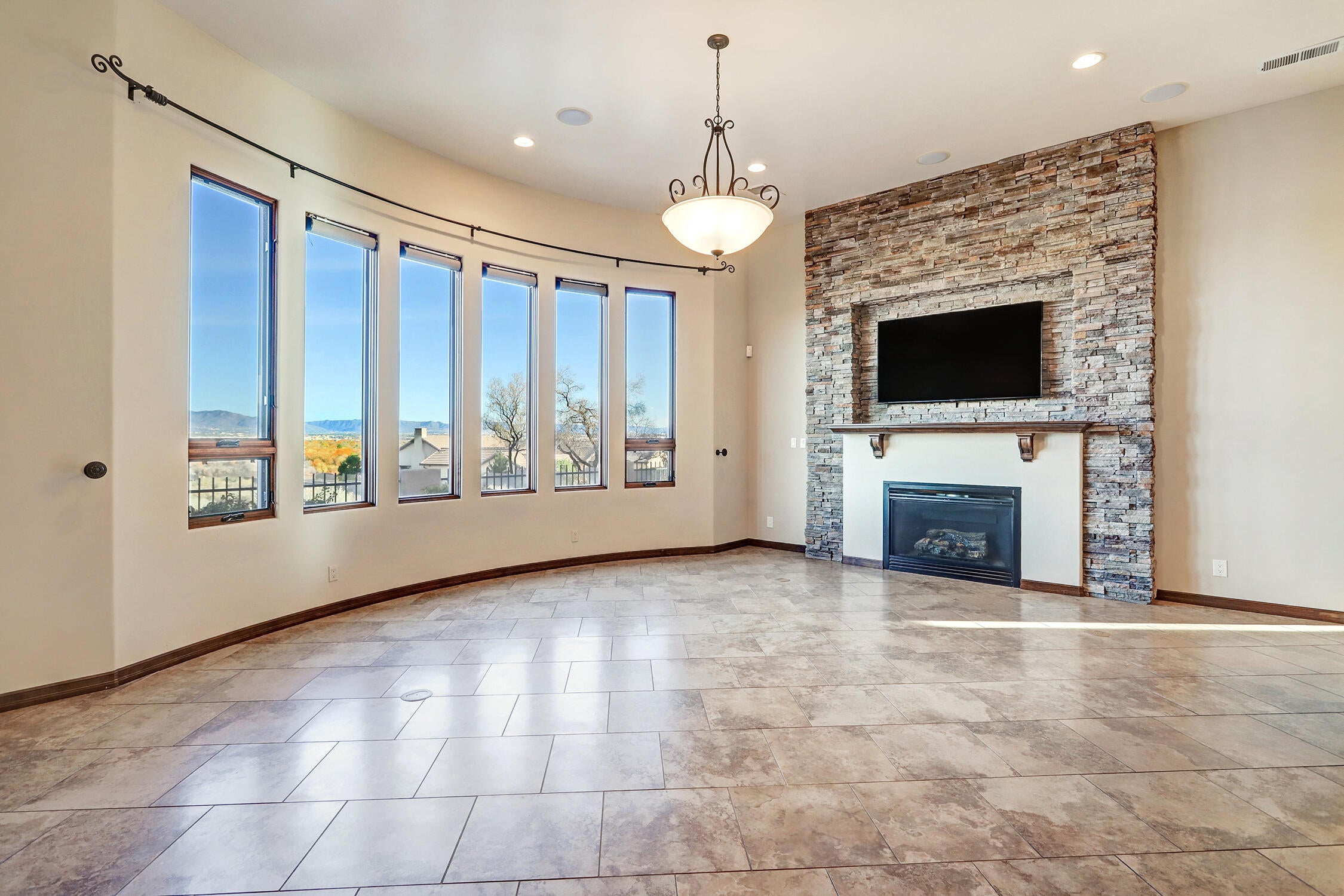 Albuquerque, New Mexico, 87120, United States, 3 Bedrooms Bedrooms, ,4 BathroomsBathrooms,Residential,Active,2001341