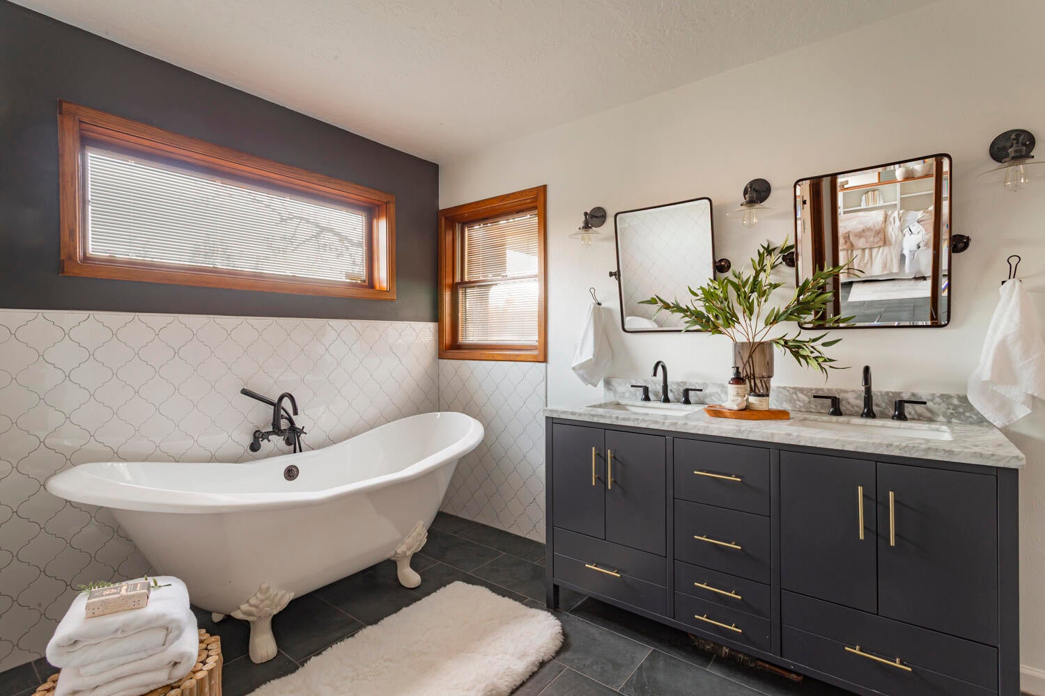 Albuquerque, New Mexico, 87107, United States, 4 Bedrooms Bedrooms, ,4 BathroomsBathrooms,Residential,Pending,2007350