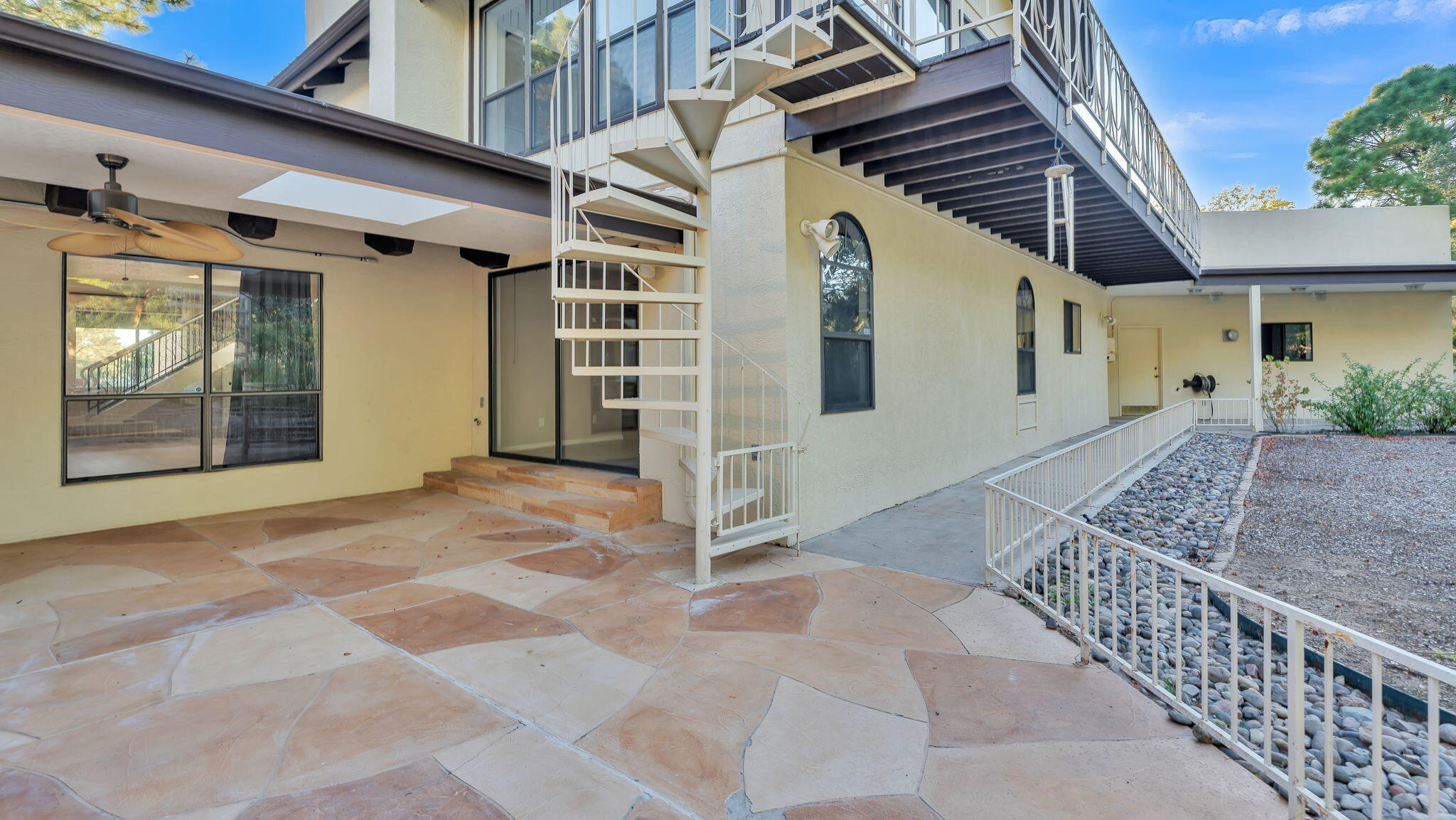 Albuquerque, New Mexico, 87111, United States, 4 Bedrooms Bedrooms, ,3 BathroomsBathrooms,Residential,Active,1965790