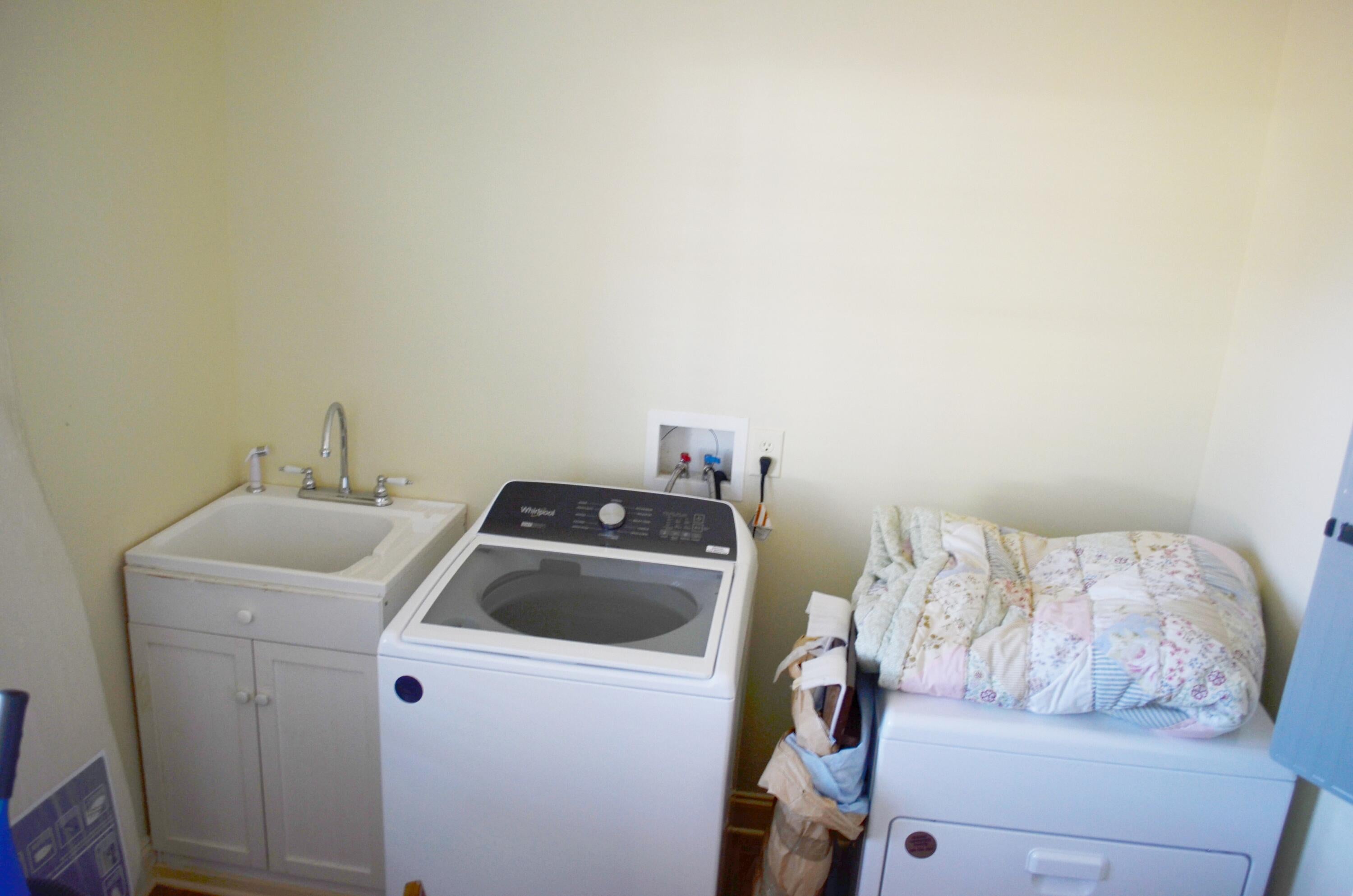 Aiken, South Carolina, 29803, United States, 7 Bedrooms Bedrooms, ,3 BathroomsBathrooms,Residential,Active,2007202