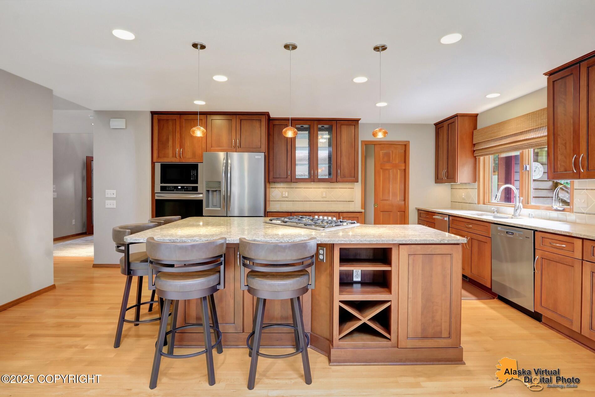 Anchorage, Alaska, 99504, United States, 6 Bedrooms Bedrooms, ,5 BathroomsBathrooms,Residential,Active,1926712