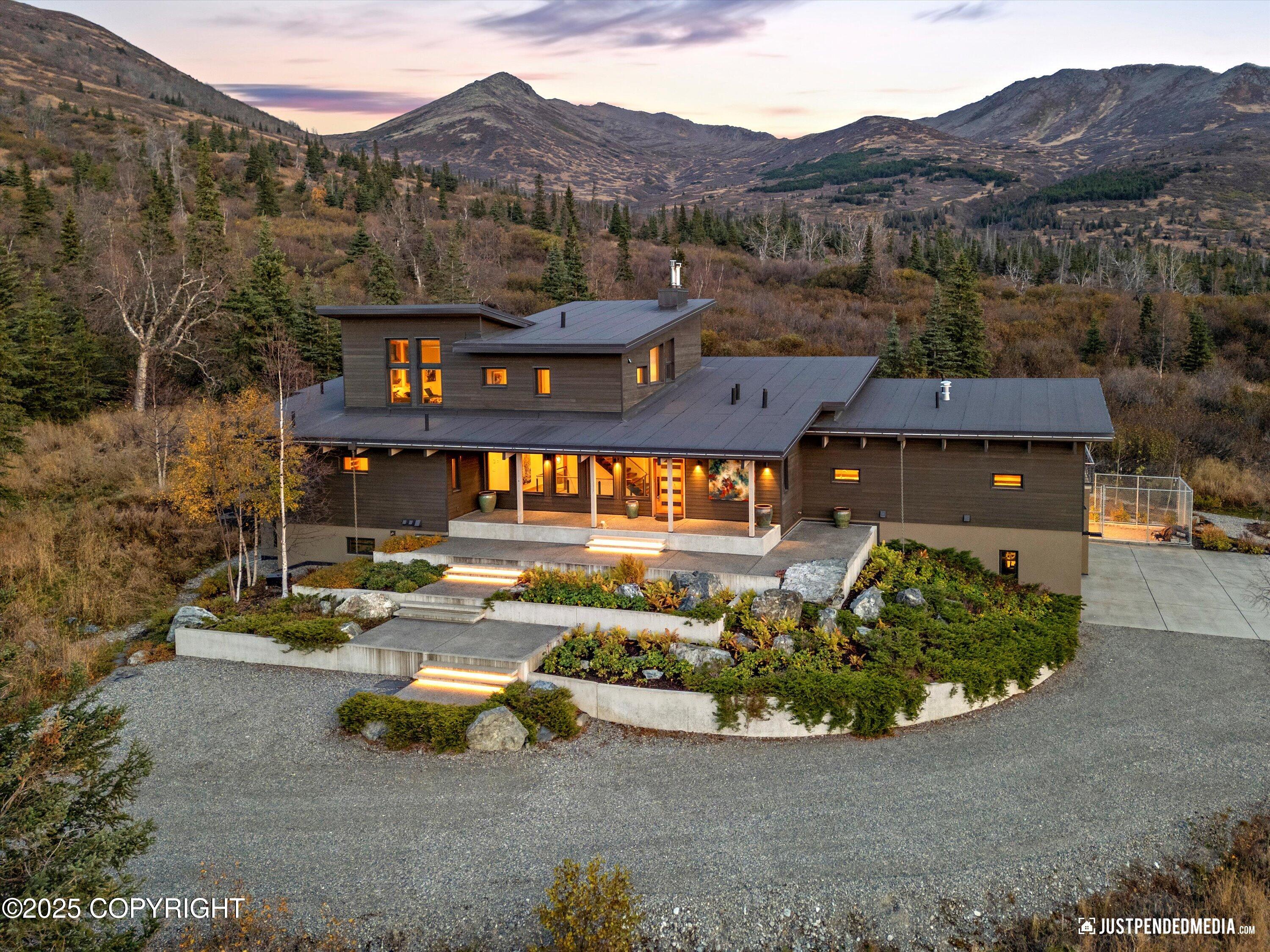 Anchorage, Alaska, 99507, United States, 3 Bedrooms Bedrooms, ,3 BathroomsBathrooms,Residential,Active,1964460