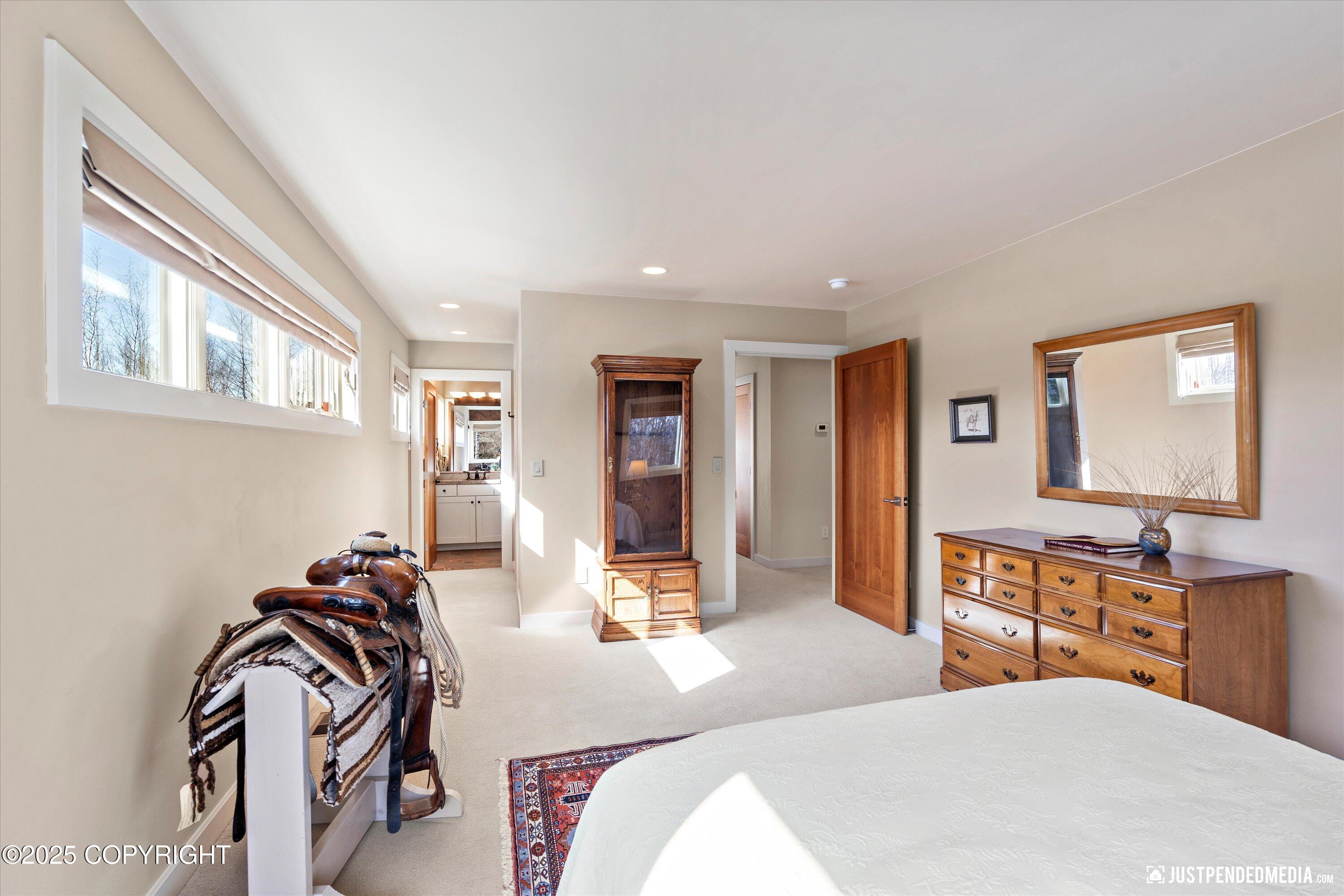 Anchorage, Alaska, 99517, United States, 3 Bedrooms Bedrooms, ,5 BathroomsBathrooms,Residential,Active,1849181