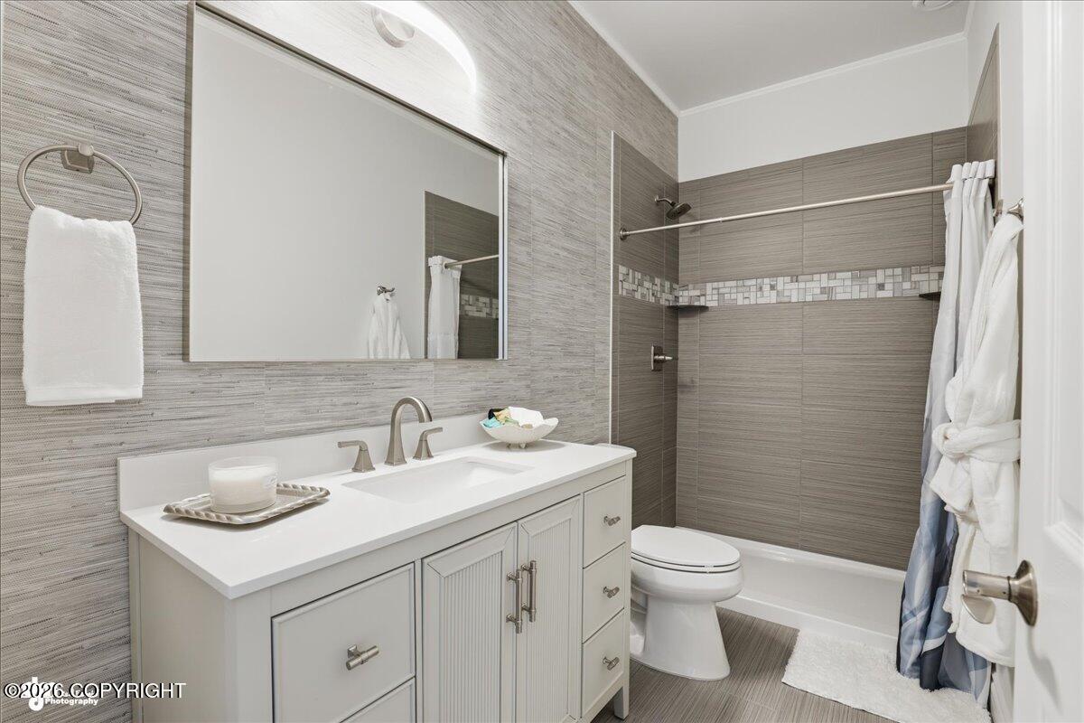 Anchorage, Alaska, 99516, United States, 6 Bedrooms Bedrooms, ,5 BathroomsBathrooms,Residential,Active,1914593