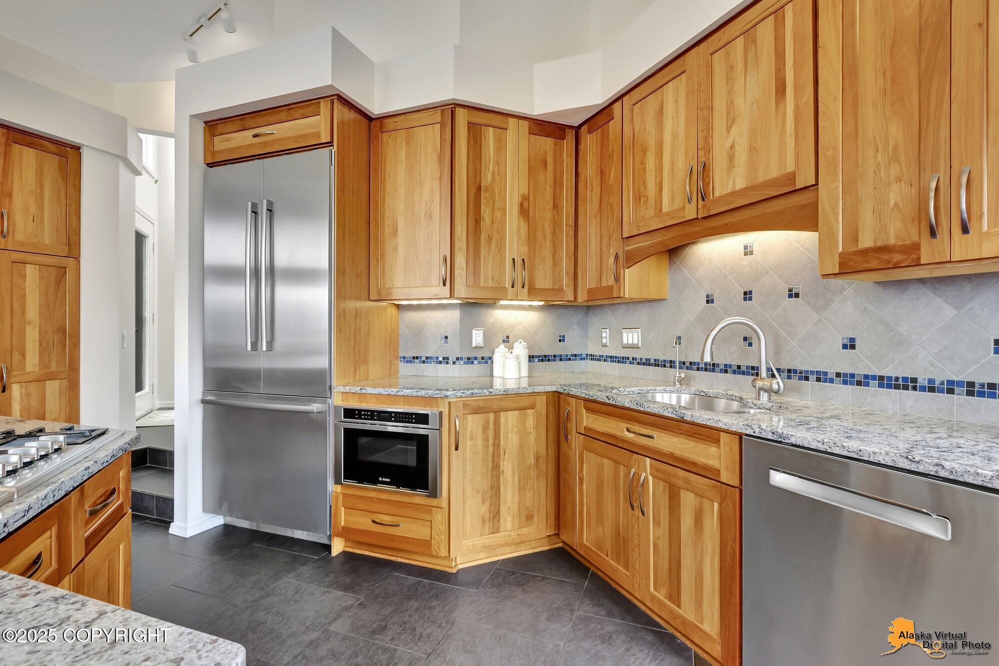 Anchorage, Alaska, 99516, United States, 3 Bedrooms Bedrooms, ,4 BathroomsBathrooms,Residential,Active,1936614