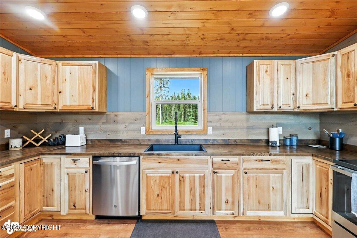 Kasilof, Alaska, 99610, United States, 2 Bedrooms Bedrooms, ,2 BathroomsBathrooms,Residential,Active,1884988