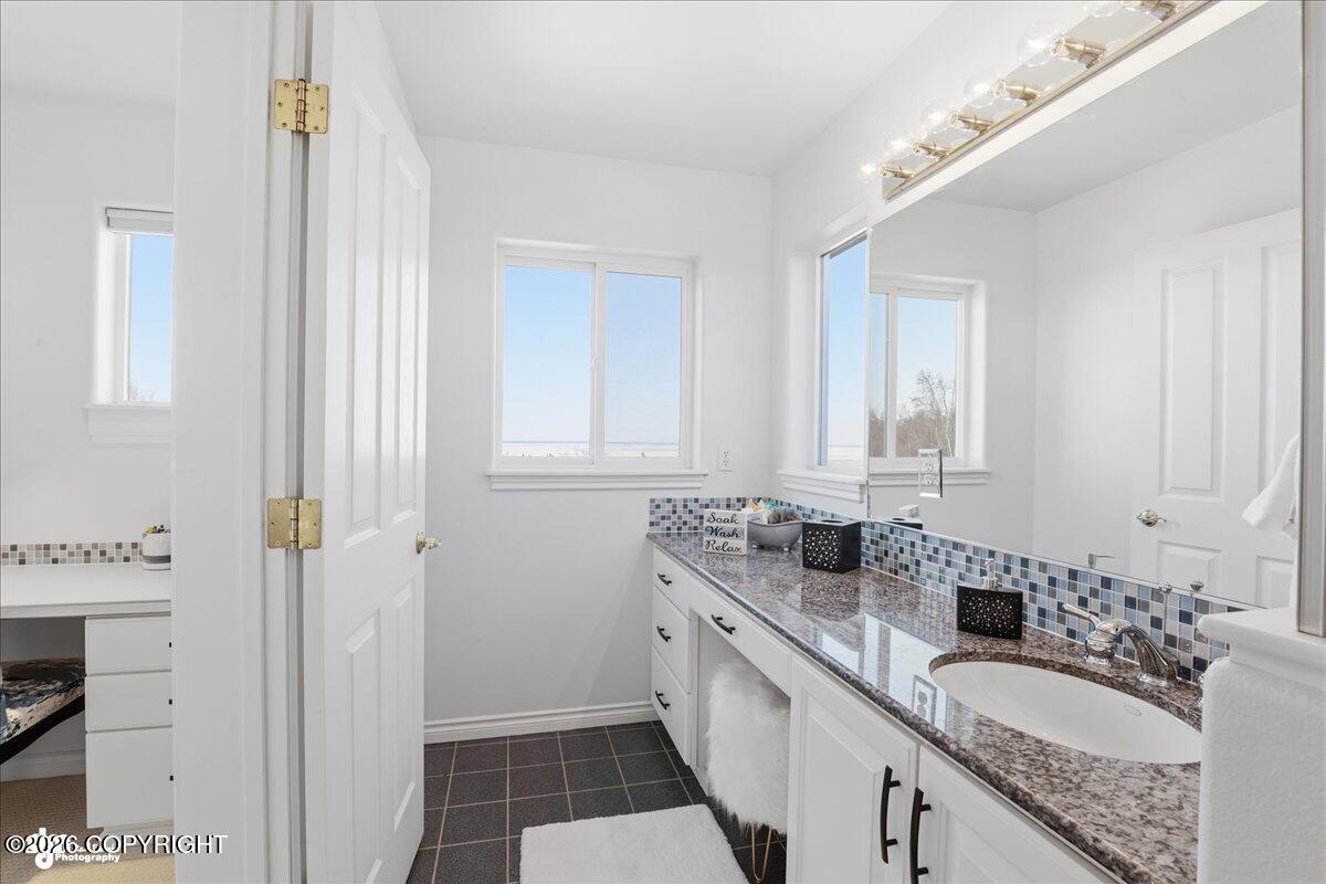 Anchorage, Alaska, 99516, United States, 6 Bedrooms Bedrooms, ,5 BathroomsBathrooms,Residential,Active,1914593